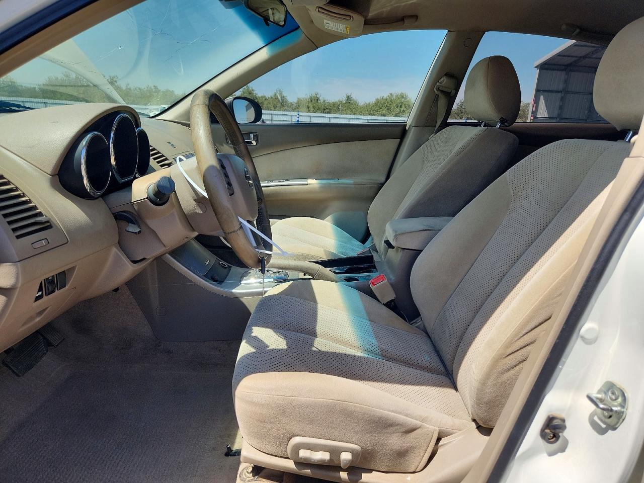 2006 Nissan Altima 2.5 White vin: 1N4AL11D86C159557