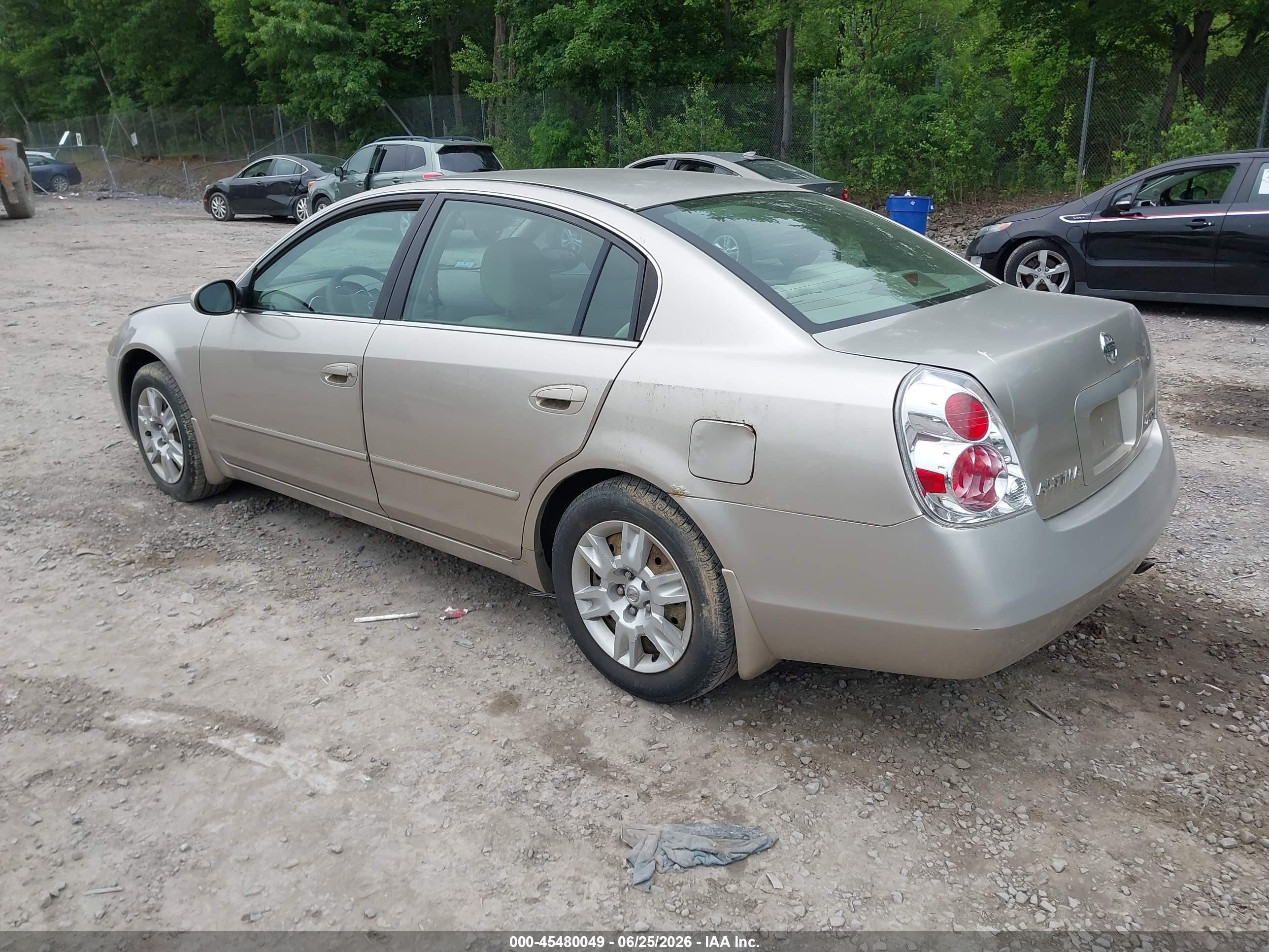 2006 Nissan Altima 2.5 S Gold vin: 1N4AL11D86C181168
