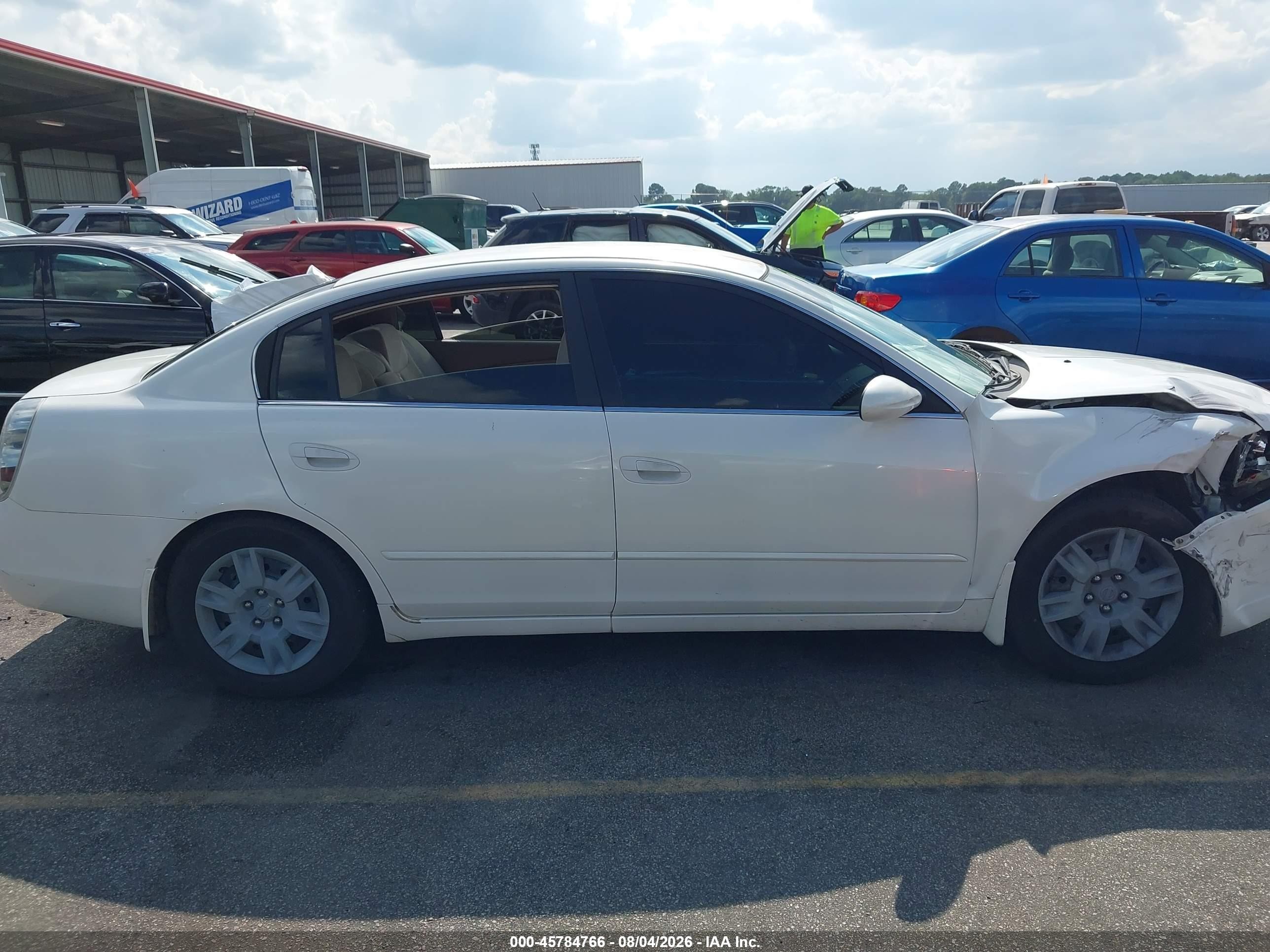 2006 Nissan Altima 2.5 S Белый vin: 1N4AL11D86N382198