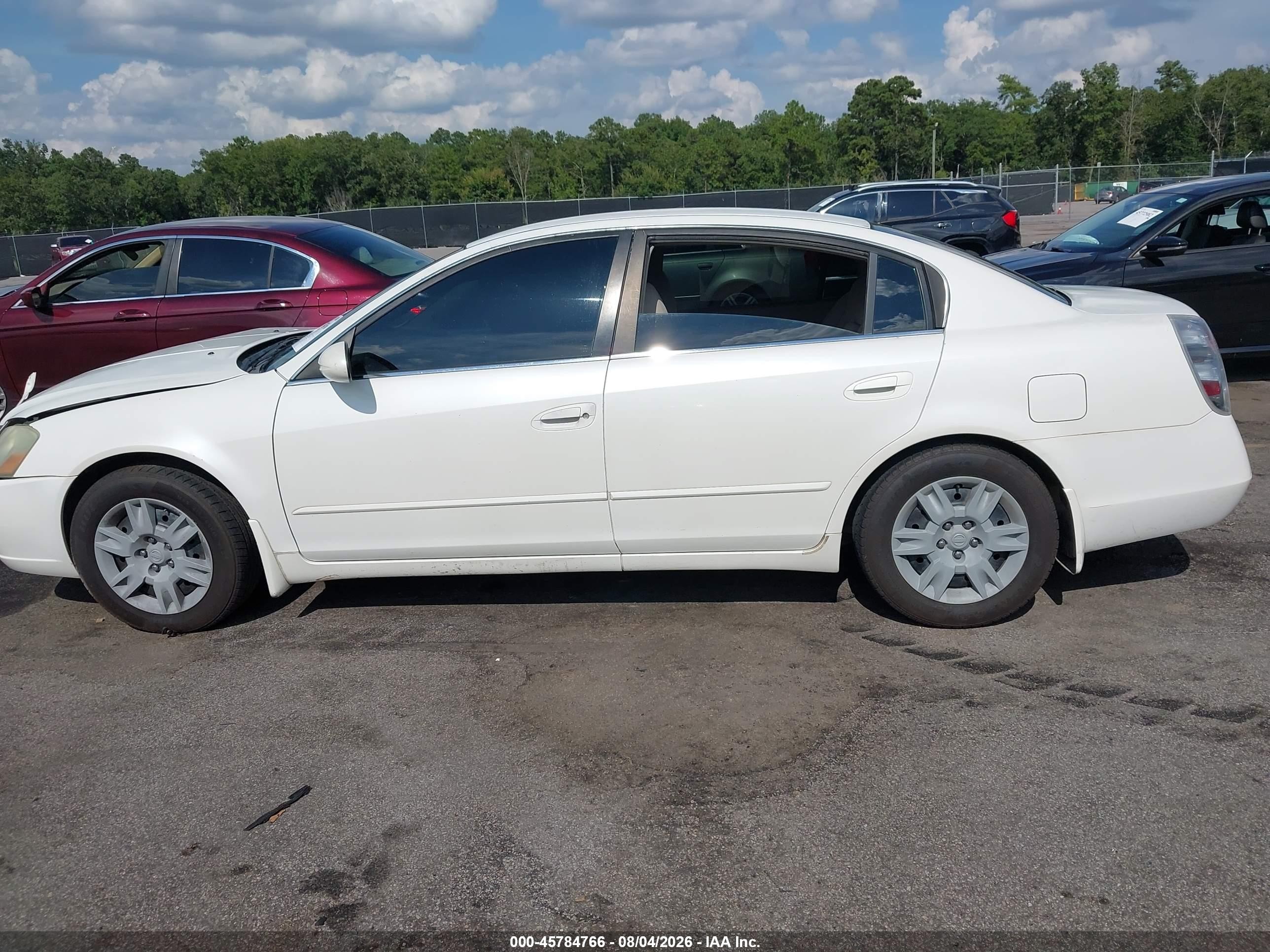 2006 Nissan Altima 2.5 S Белый vin: 1N4AL11D86N382198