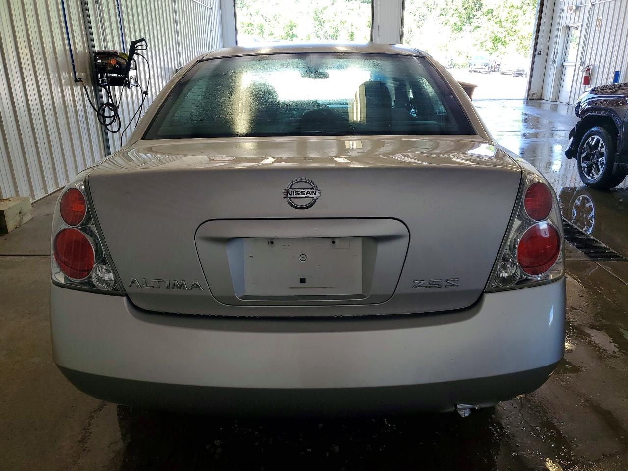 2006 Nissan Altima 2.5 Silver vin: 1N4AL11D86N394741