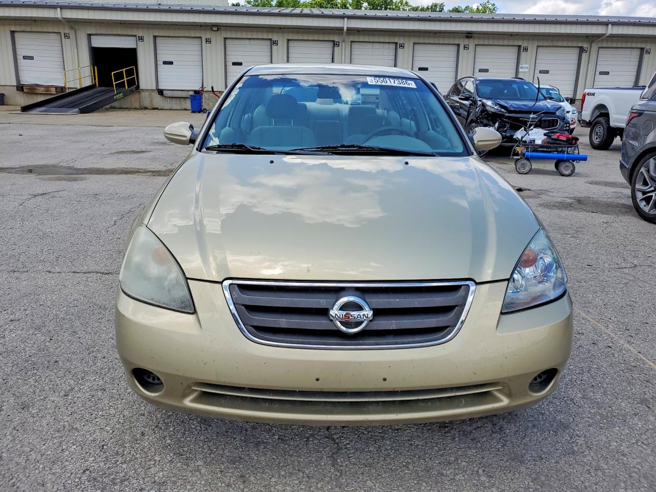 2002 Nissan Altima Gold vin: 1N4AL11D92C260181