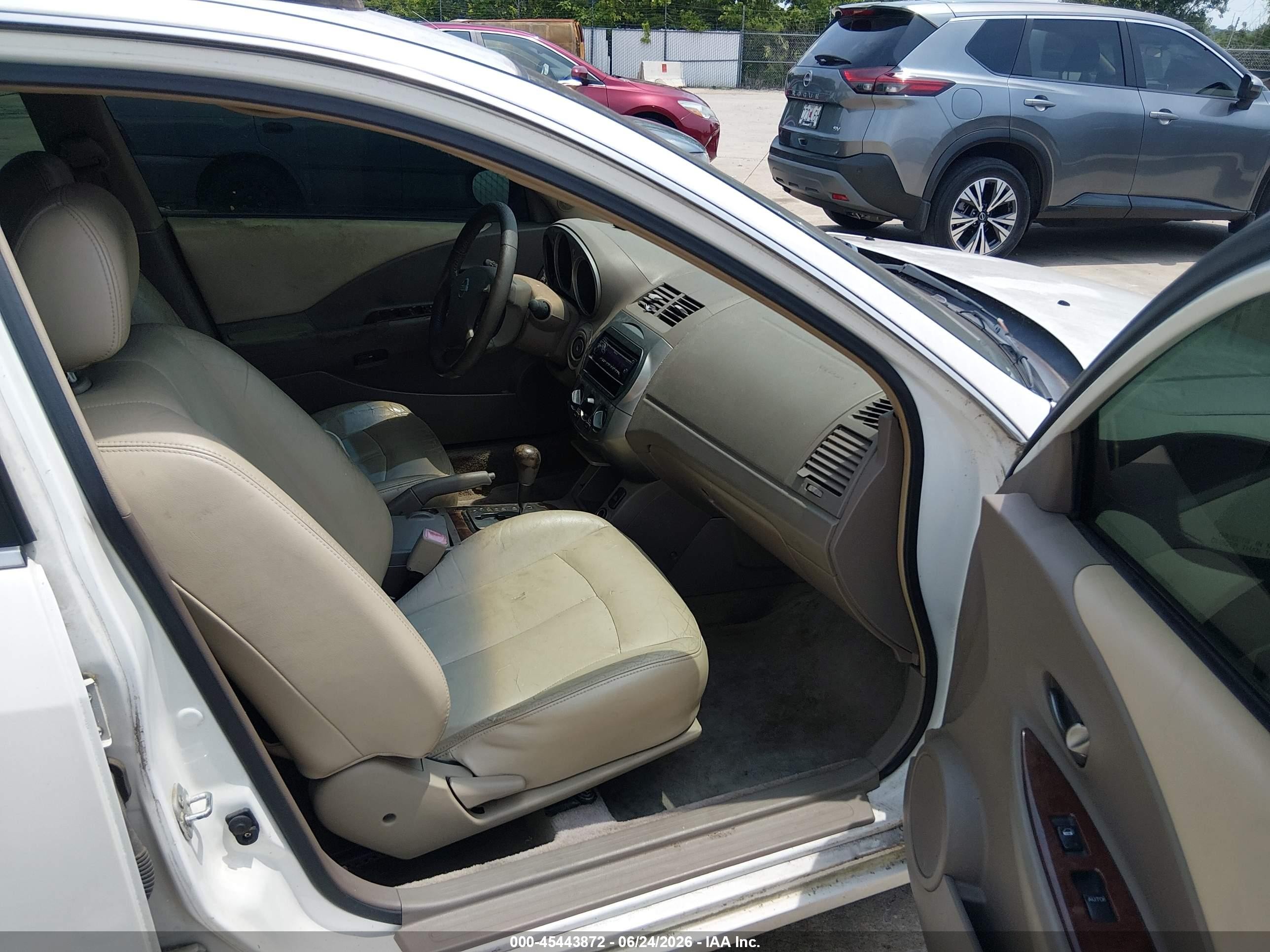 2003 Nissan Altima 2.5 Sl White vin: 1N4AL11D93C240305