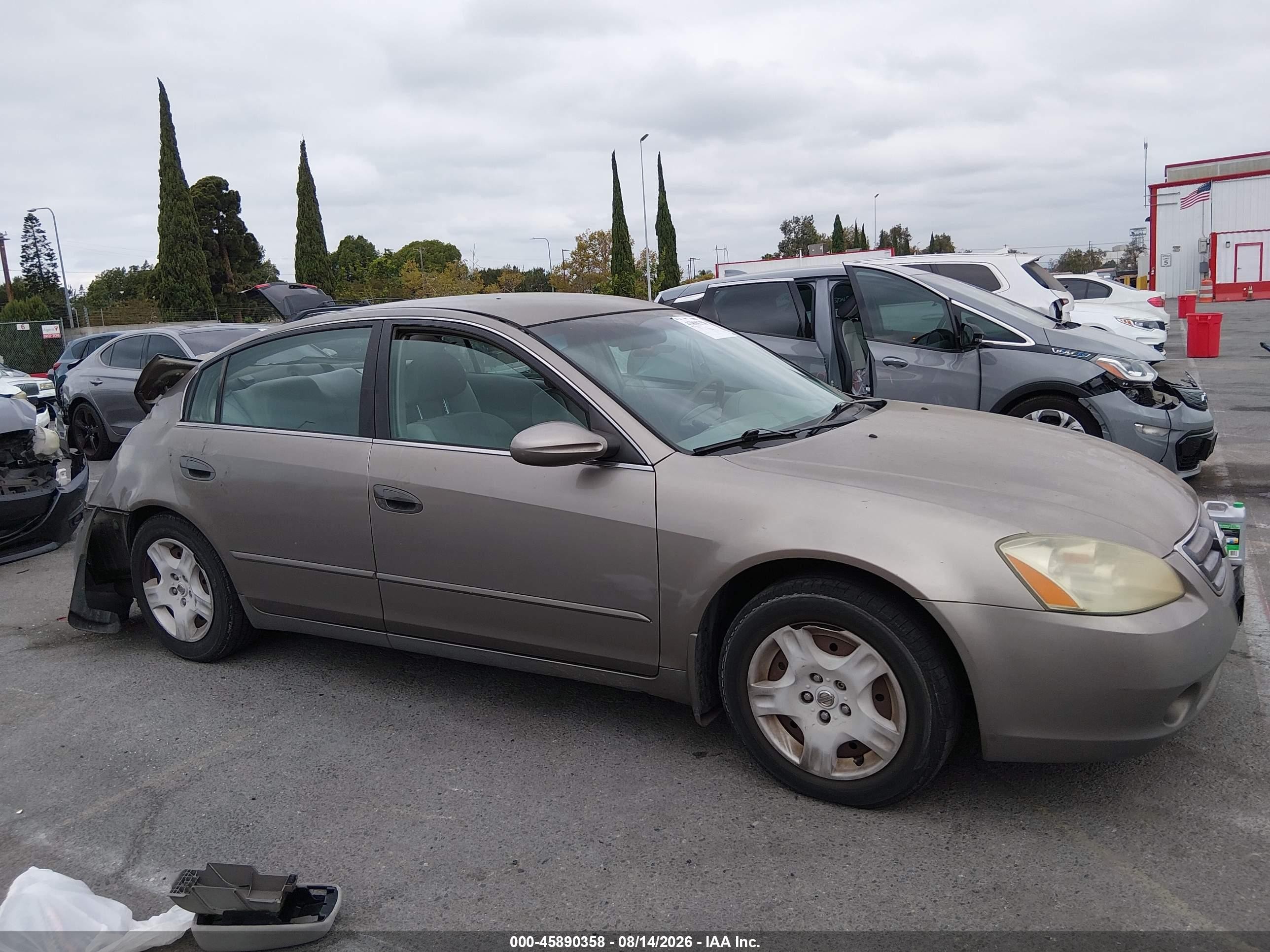 2003 Nissan Altima 2.5 S Коричневый vin: 1N4AL11D93C248002