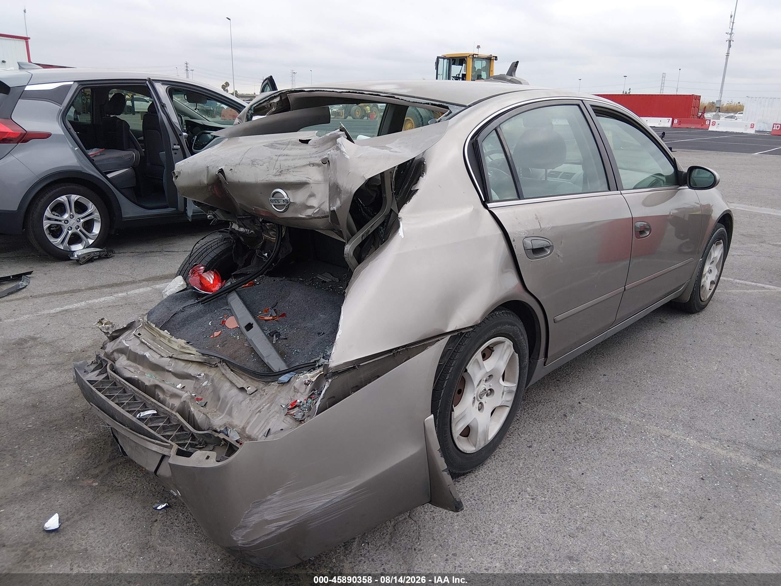 2003 Nissan Altima 2.5 S Коричневый vin: 1N4AL11D93C248002