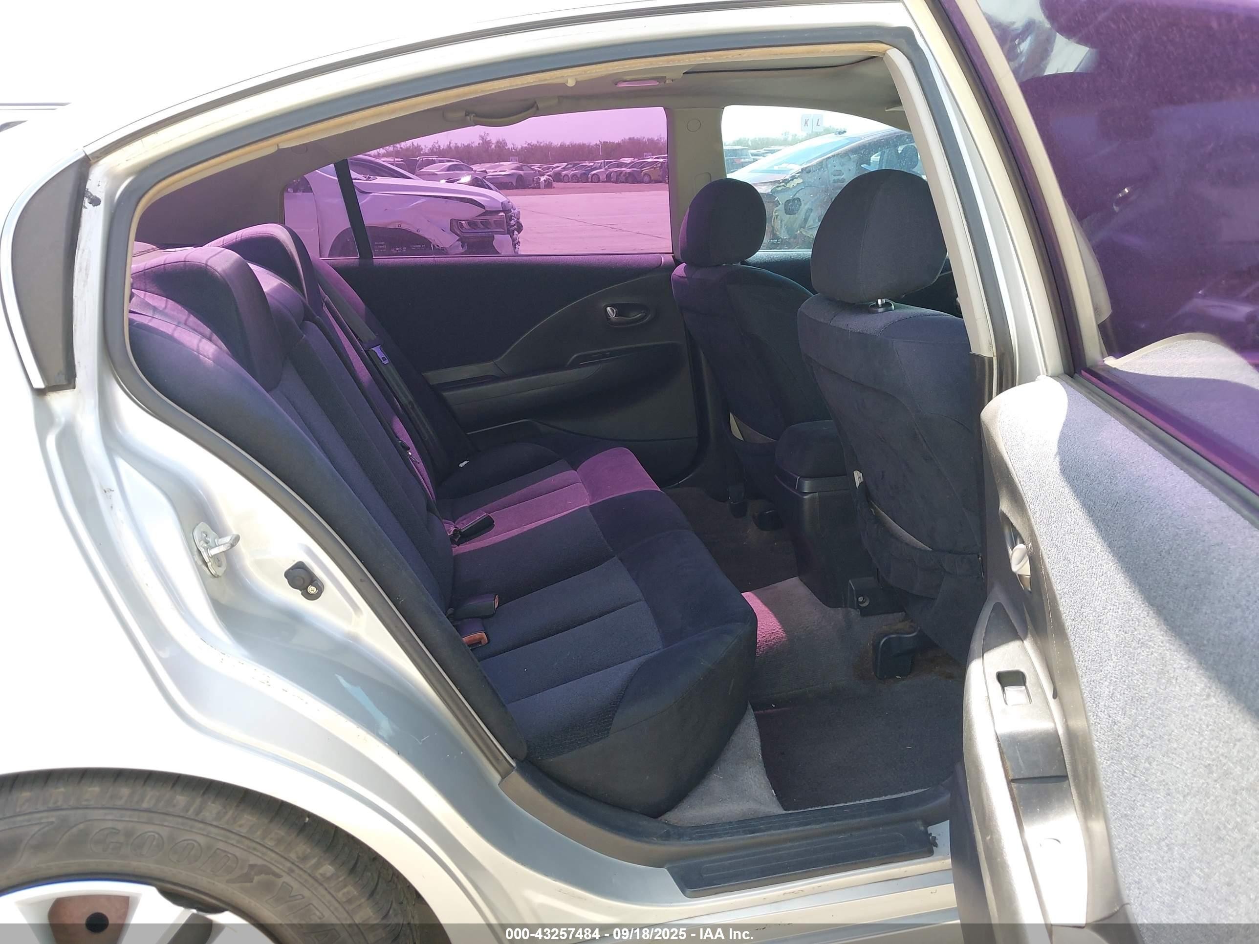 2003 Nissan Altima 2.5 S Silver vin: 1N4AL11D93C344888