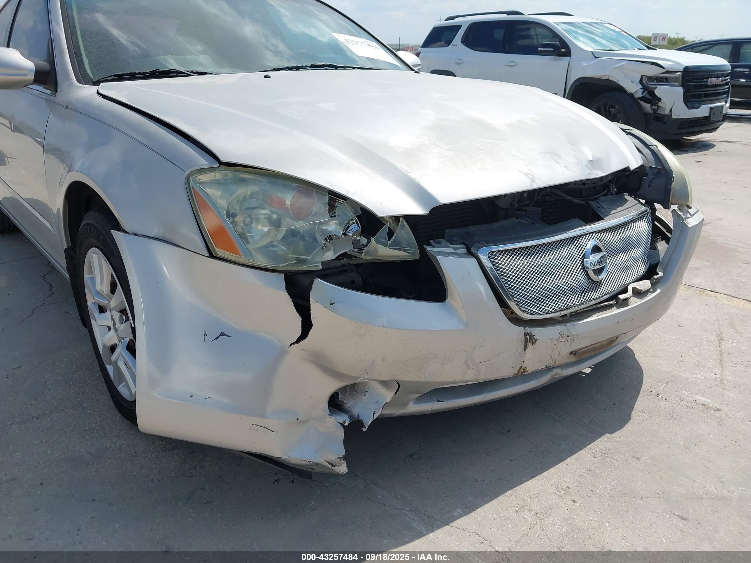 2003 Nissan Altima 2.5 S Silver vin: 1N4AL11D93C344888