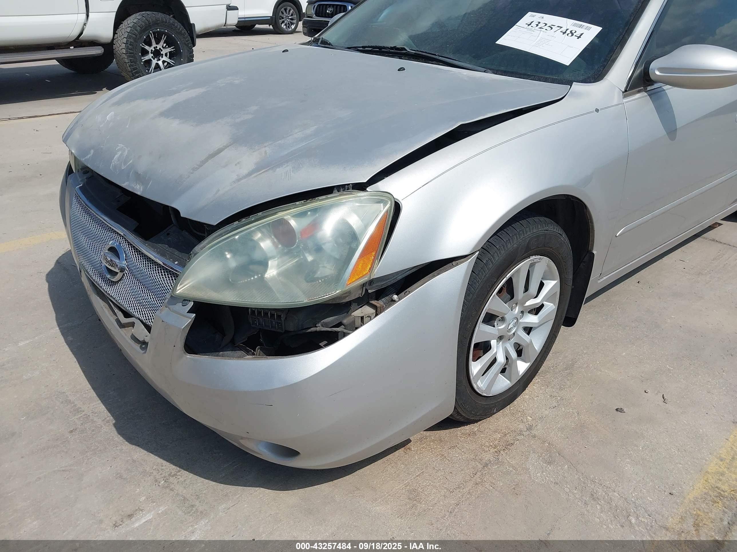 2003 Nissan Altima 2.5 S Silver vin: 1N4AL11D93C344888