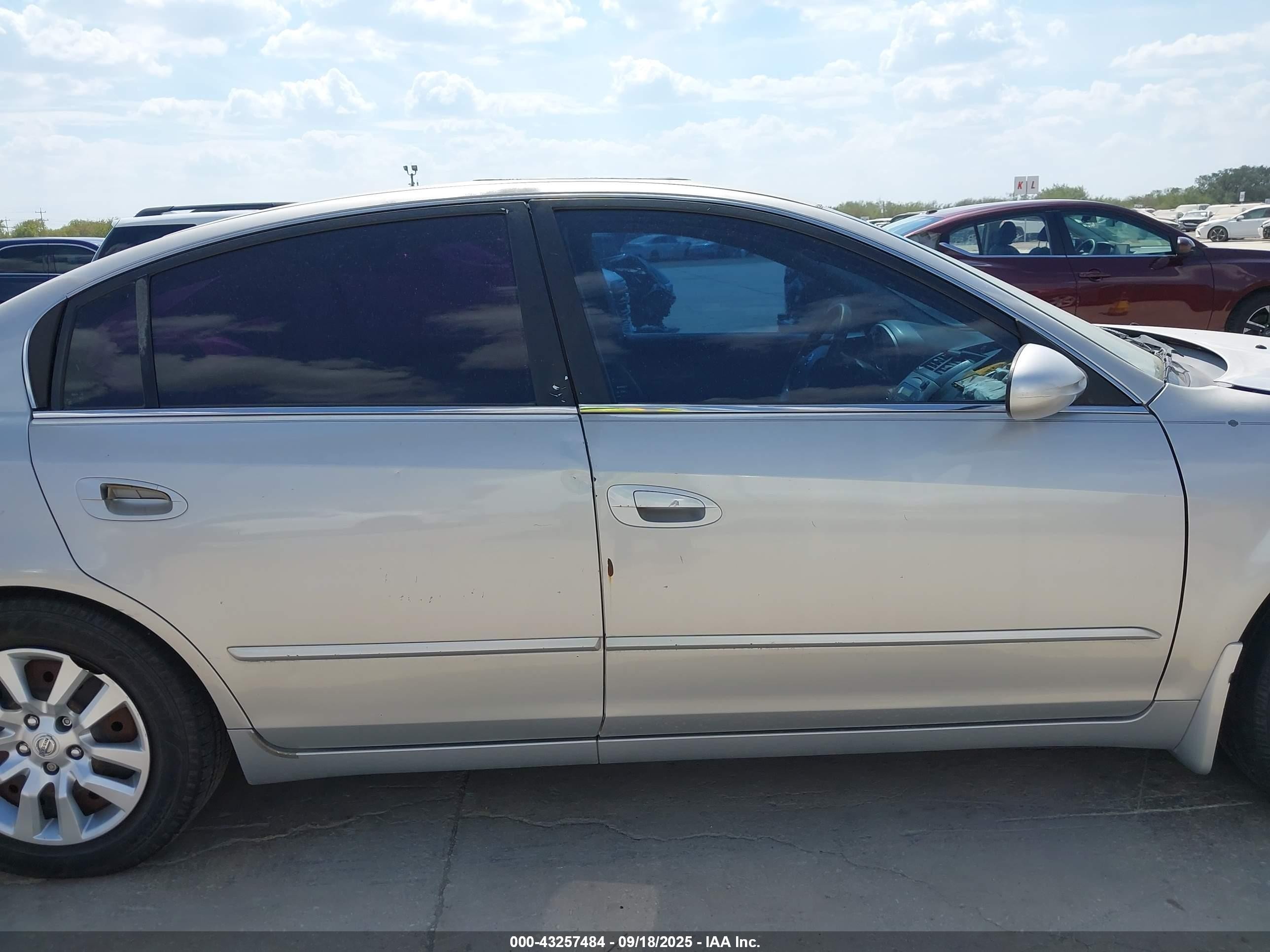2003 Nissan Altima 2.5 S Silver vin: 1N4AL11D93C344888