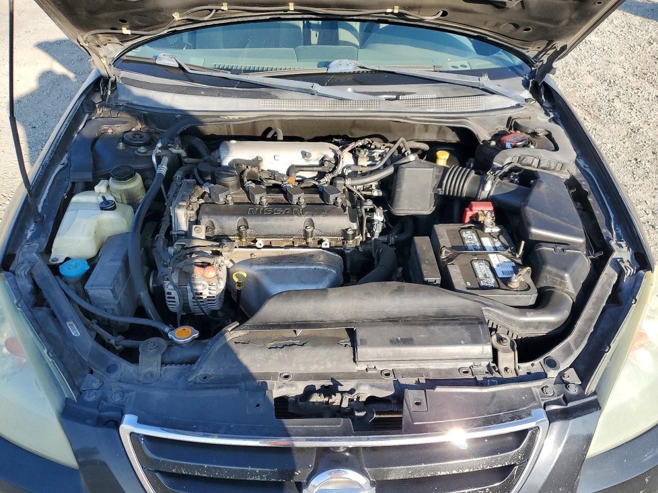 2004 Nissan Altima 2.5 Black vin: 1N4AL11D94C115757