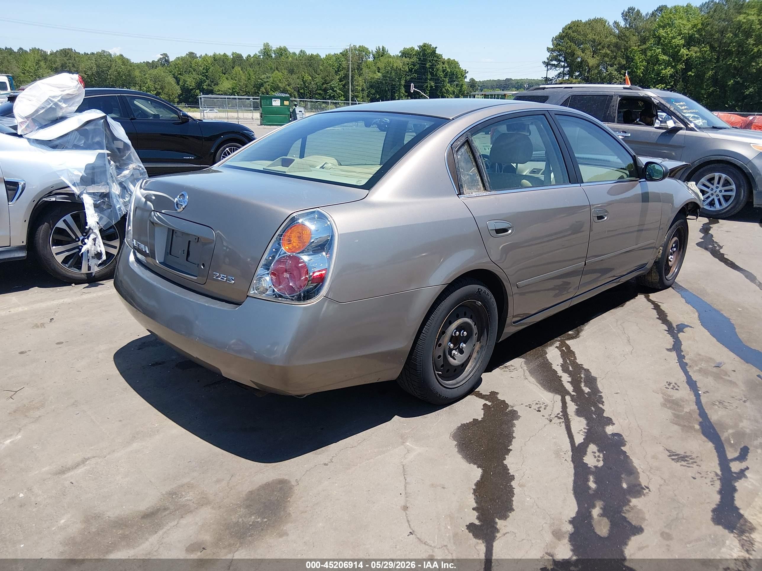 2004 Nissan Altima 2.5 S Tan vin: 1N4AL11D94C142361
