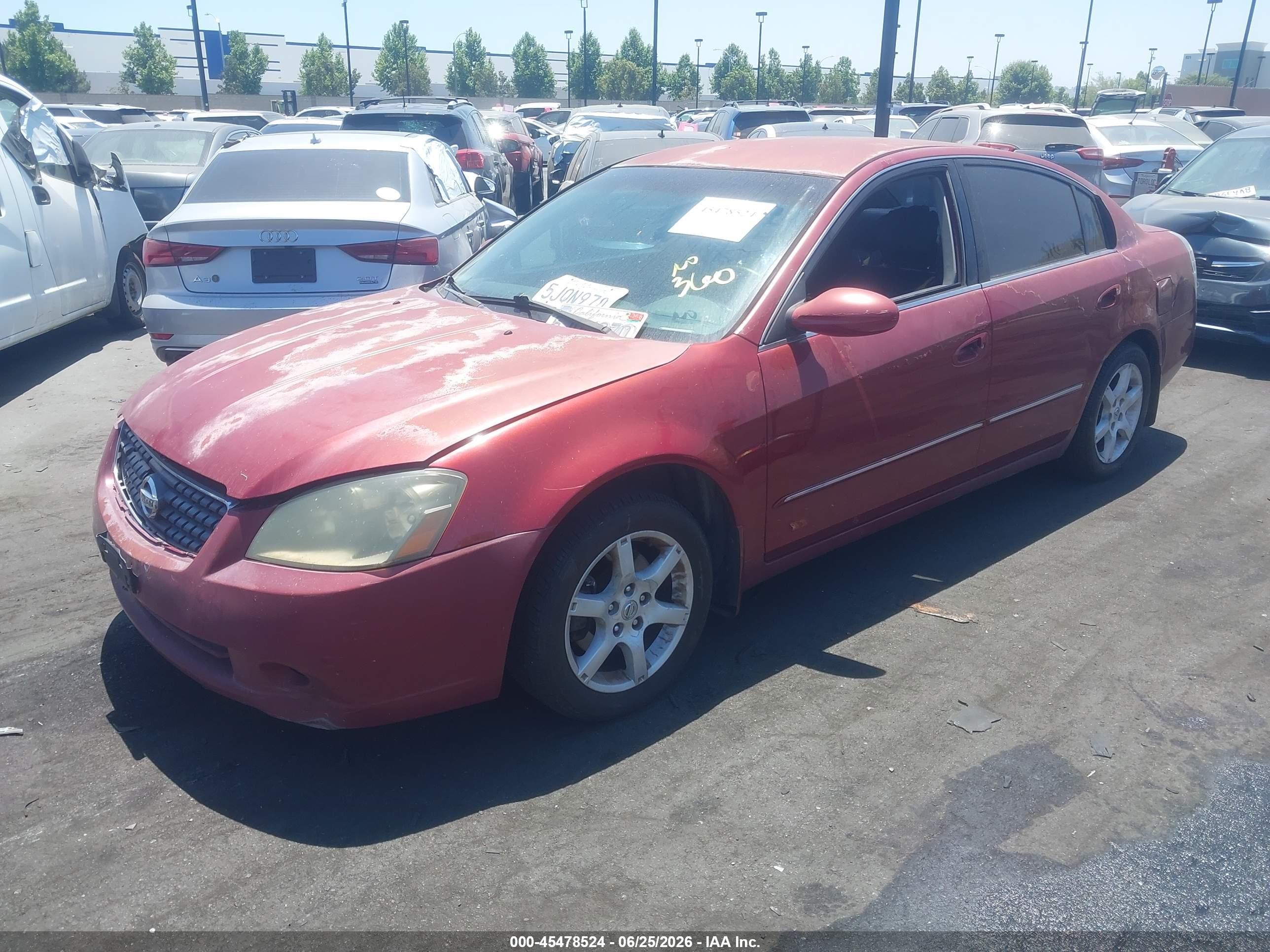 2005 Nissan Altima 2.5 S Red vin: 1N4AL11D95C108020