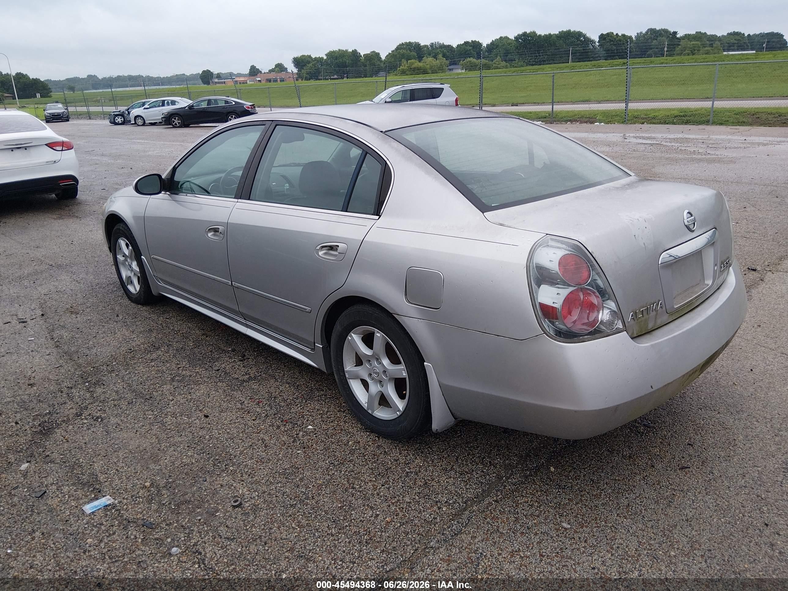2005 Nissan Altima 2.5 S Silver vin: 1N4AL11D95C190993