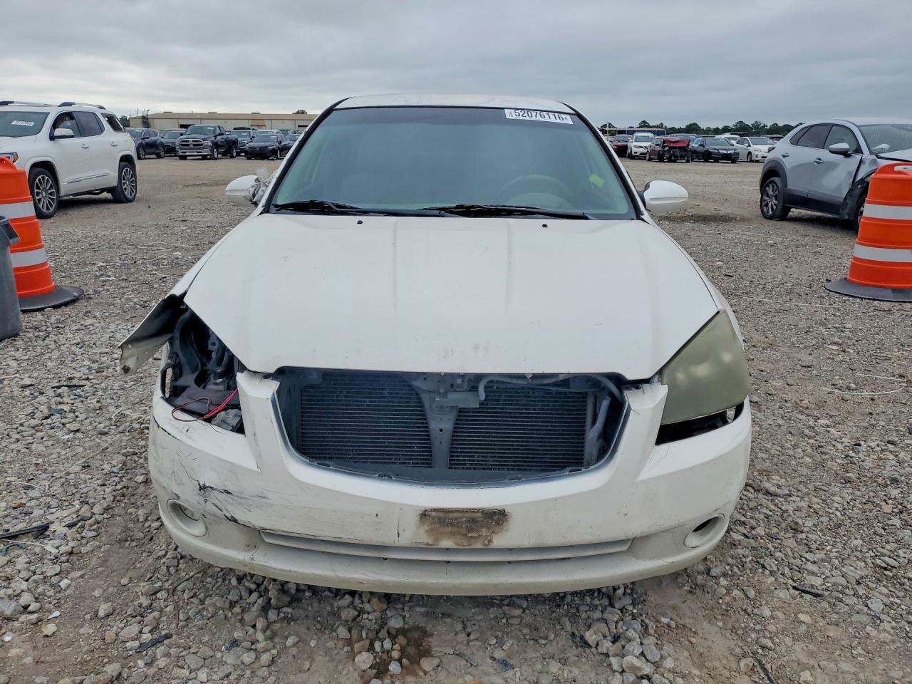 2005 Nissan Altima 2.5 White vin: 1N4AL11D95C278667