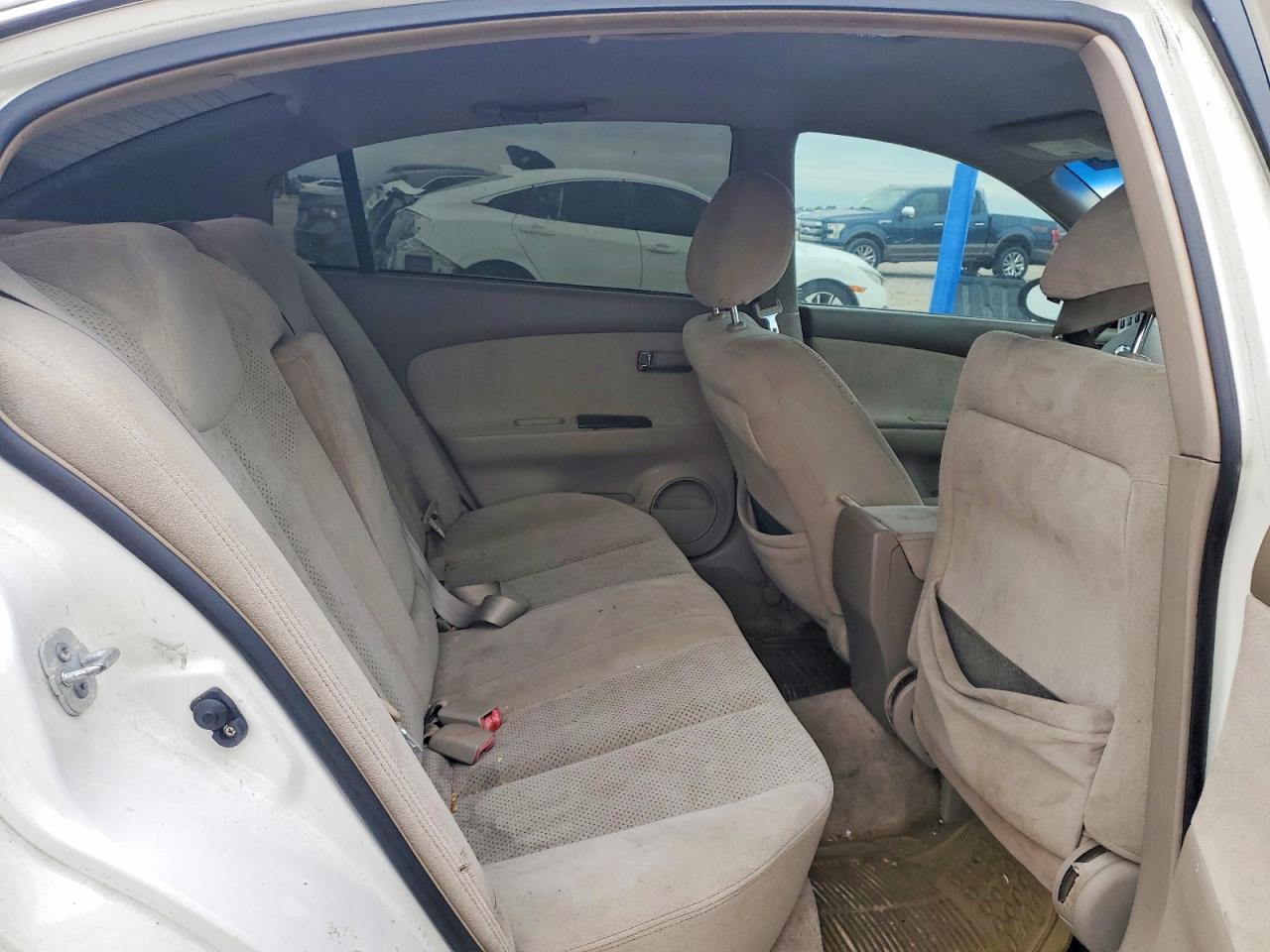 2005 Nissan Altima 2.5 White vin: 1N4AL11D95C278667