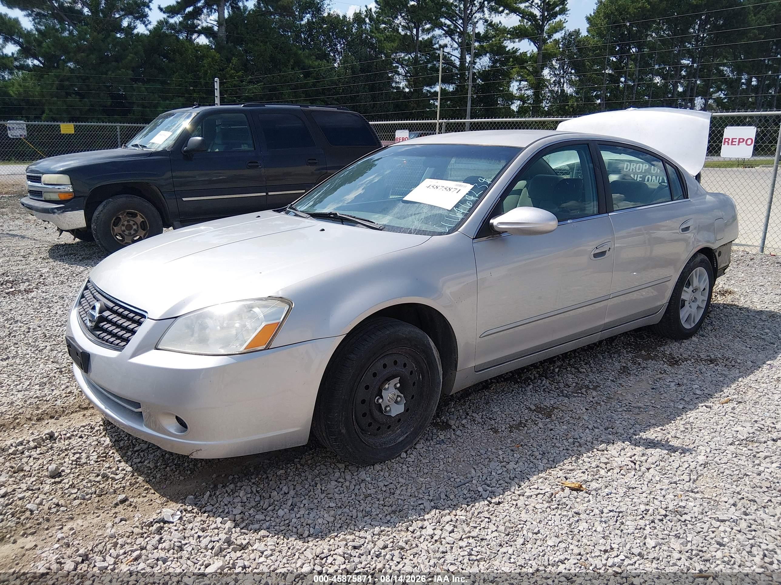 2005 Nissan Altima 2.5 S Серебряный vin: 1N4AL11D95N414641