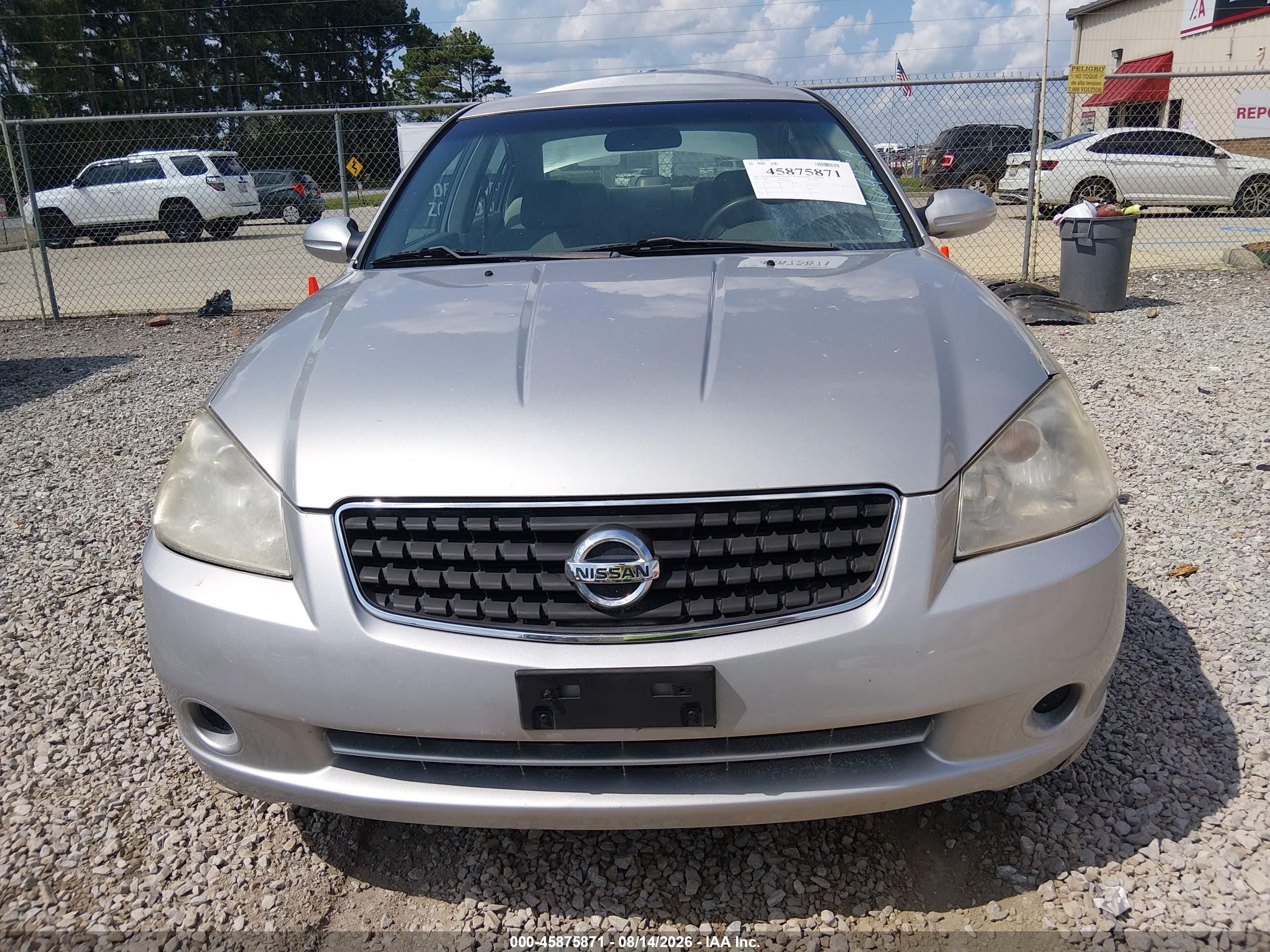 2005 Nissan Altima 2.5 S Серебряный vin: 1N4AL11D95N414641