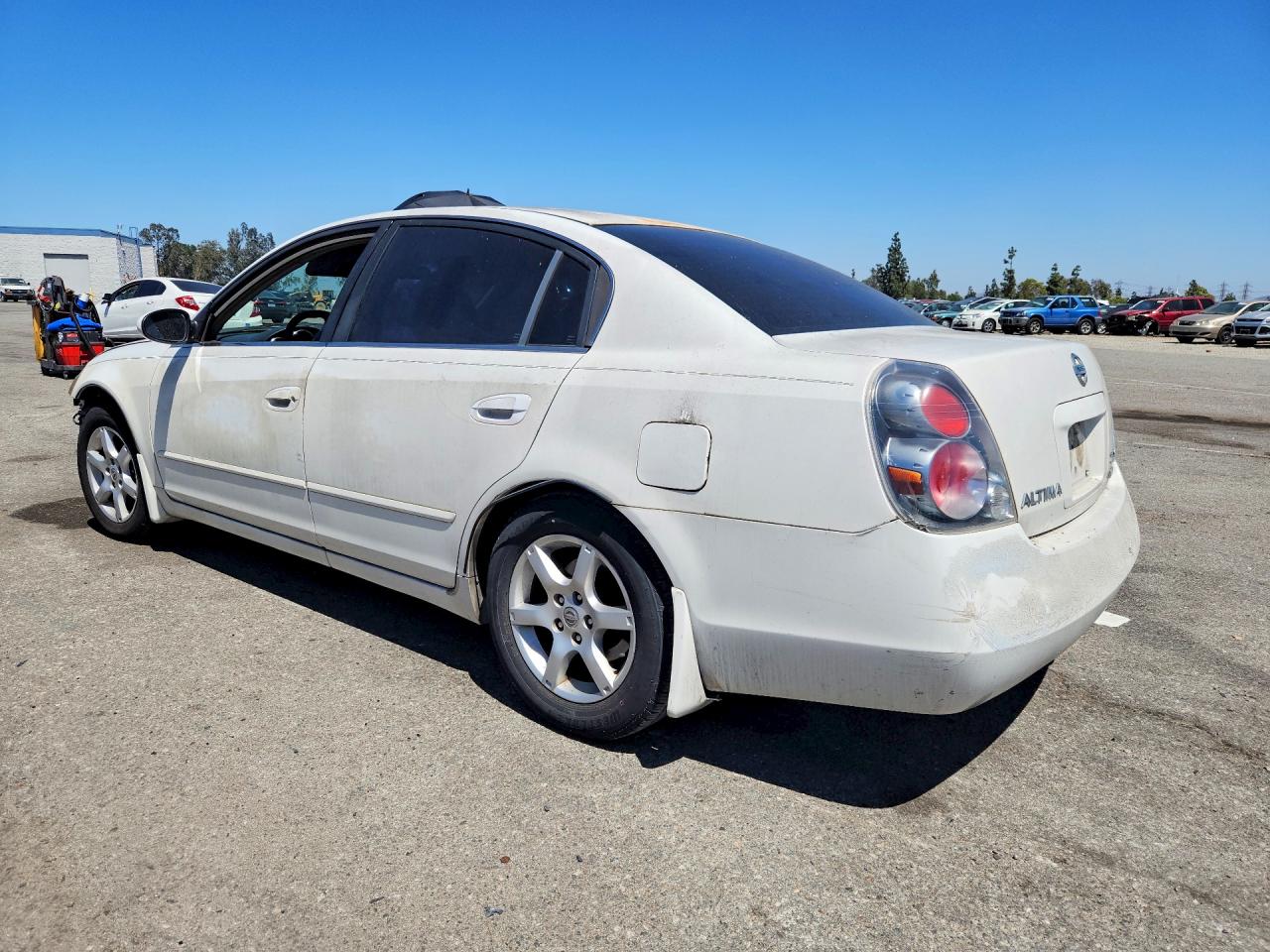 2006 Nissan Altima 2.5 White vin: 1N4AL11D96N392559