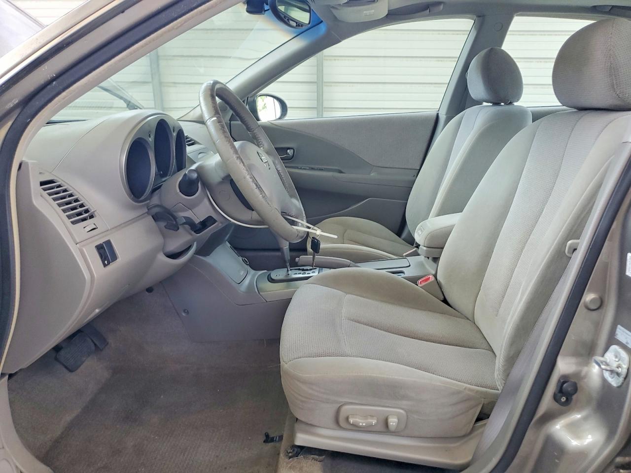 2003 Nissan Altima 2.5 Желто-коричневый vin: 1N4AL11DX3C110548