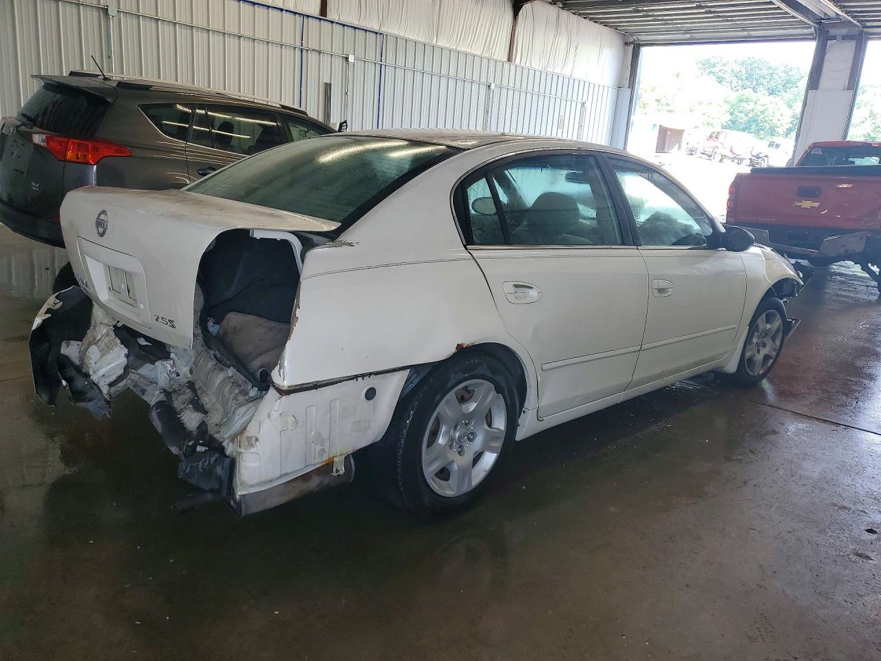 2003 Niss Altima Белый vin: 1N4AL11DX3C238210