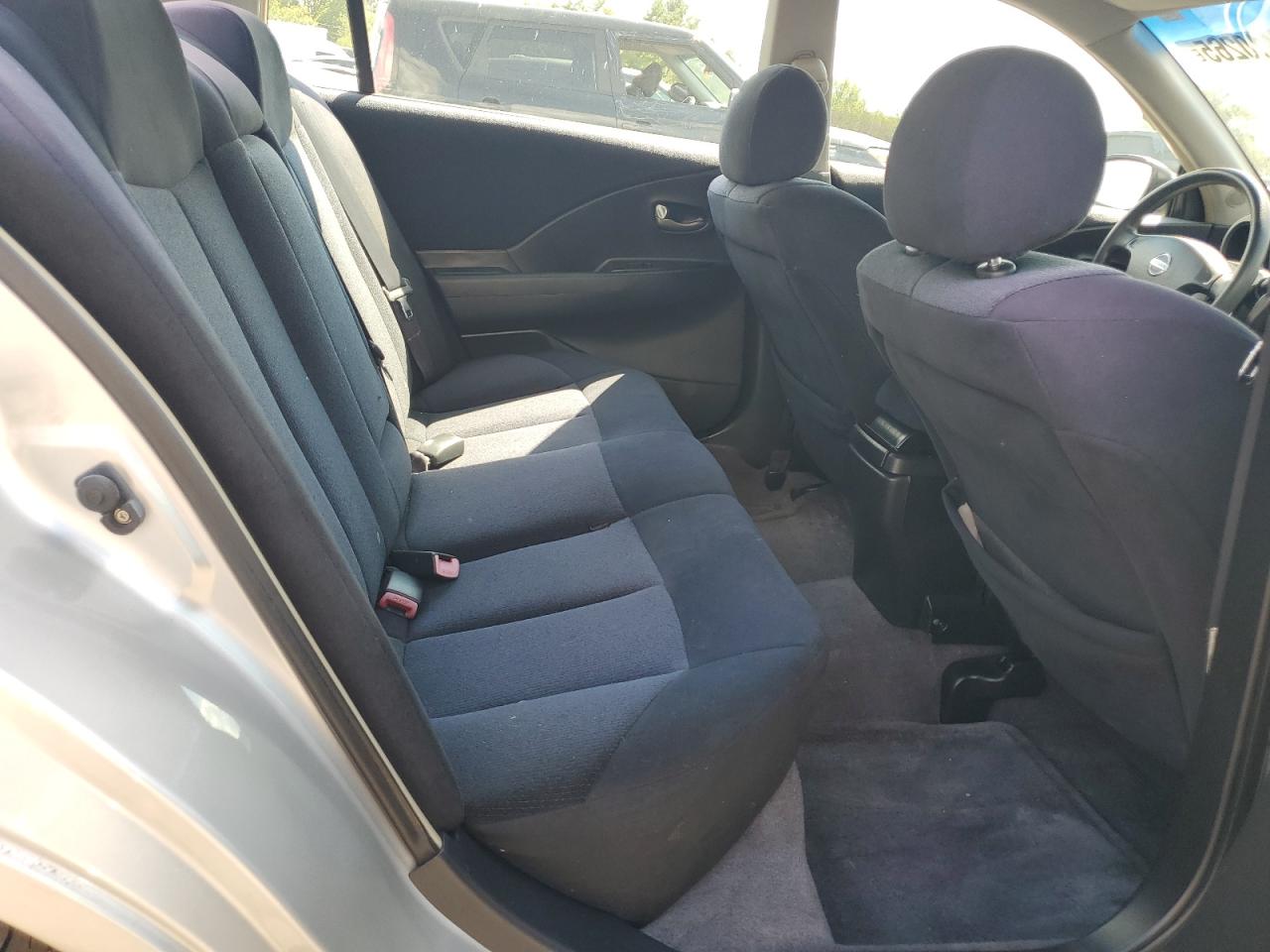 2004 Nissan Altima Серебряный vin: 1N4AL11DX4C115752