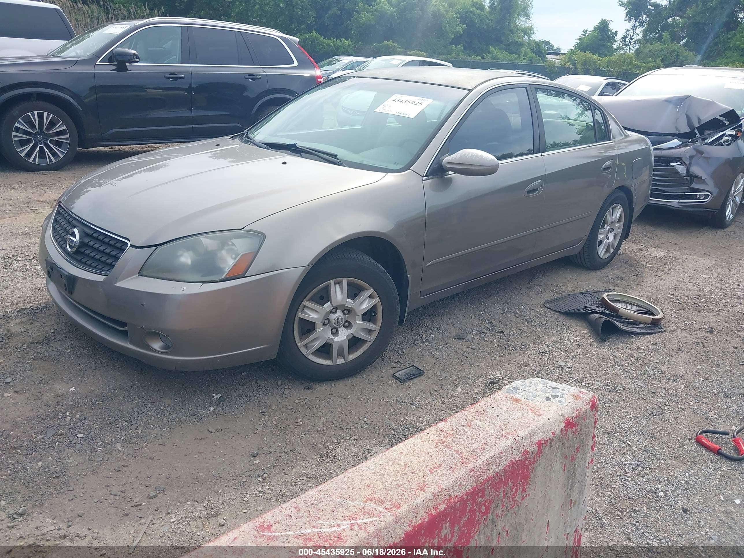 2006 Nissan Altima 2.5 S Gold vin: 1N4AL11DX6C178336