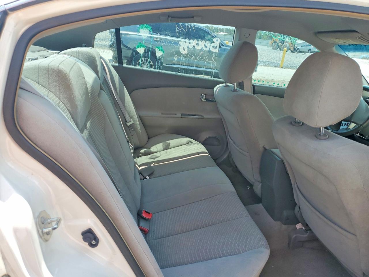 2006 Nissan Altima 2.5 White vin: 1N4AL11DX6C219273