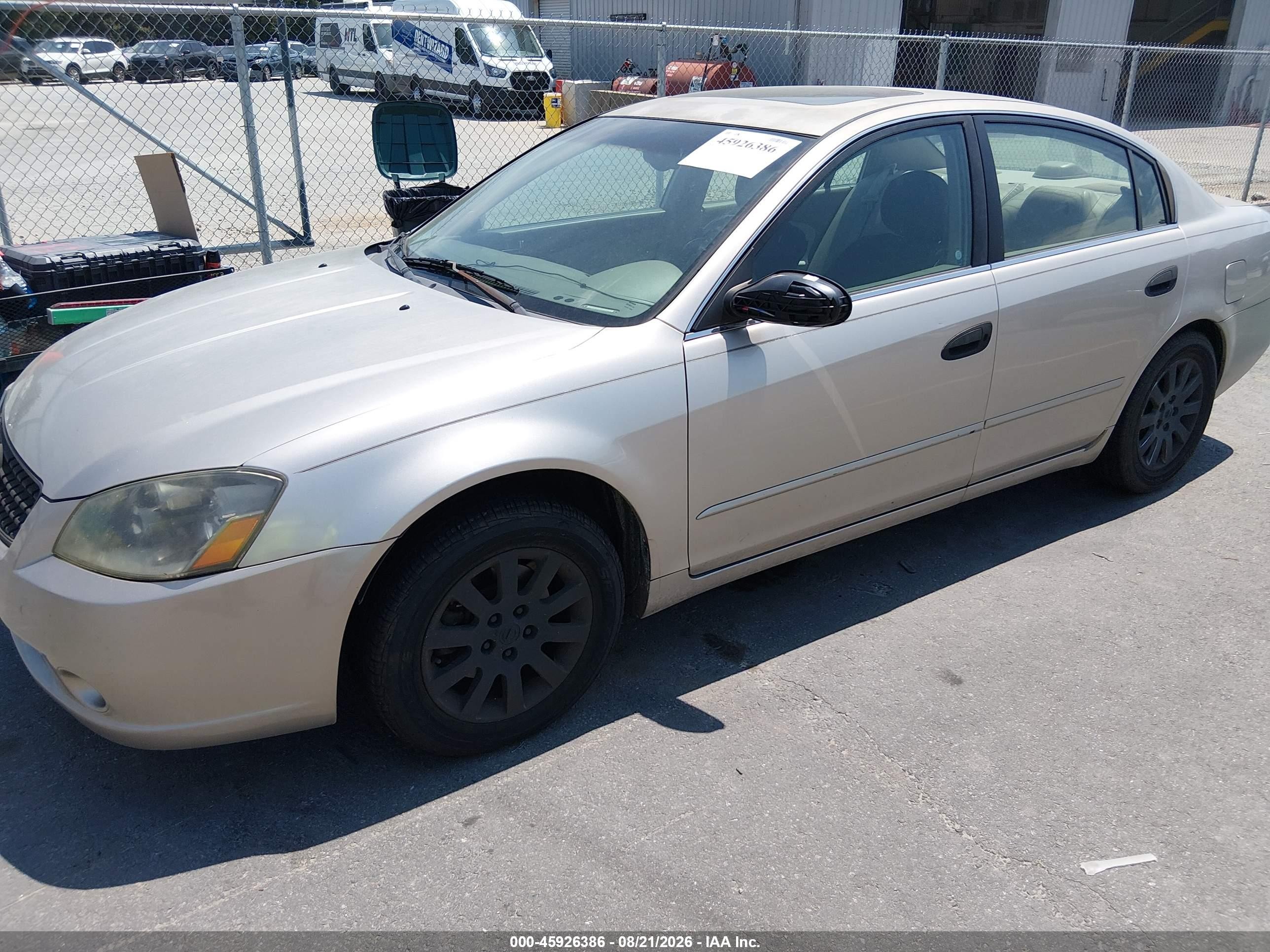 2006 Nissan Altima 2.5 S Gold vin: 1N4AL11DX6C227132