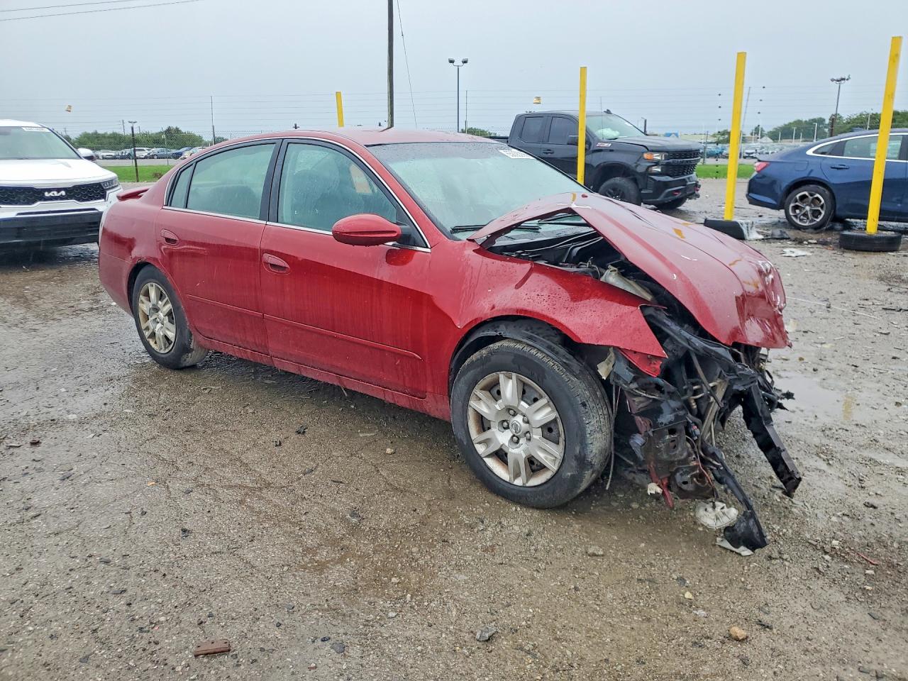 2006 Nissan Altima 2.5 Red vin: 1N4AL11DX6N368514