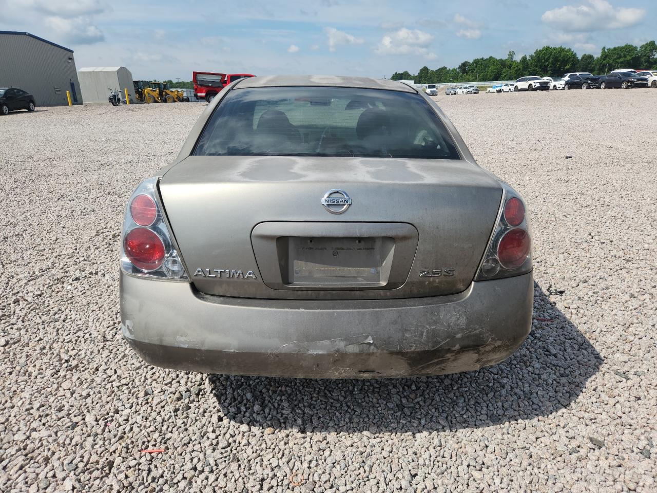 2005 Nissan Altima 2.5 Silver vin: 1N4AL11E05C250586