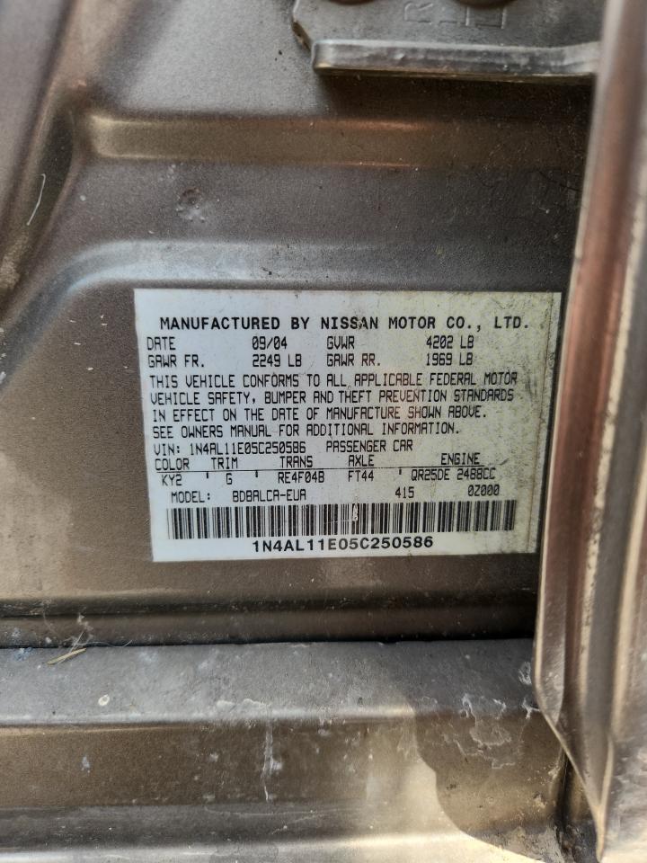 2005 Nissan Altima 2.5 Silver vin: 1N4AL11E05C250586