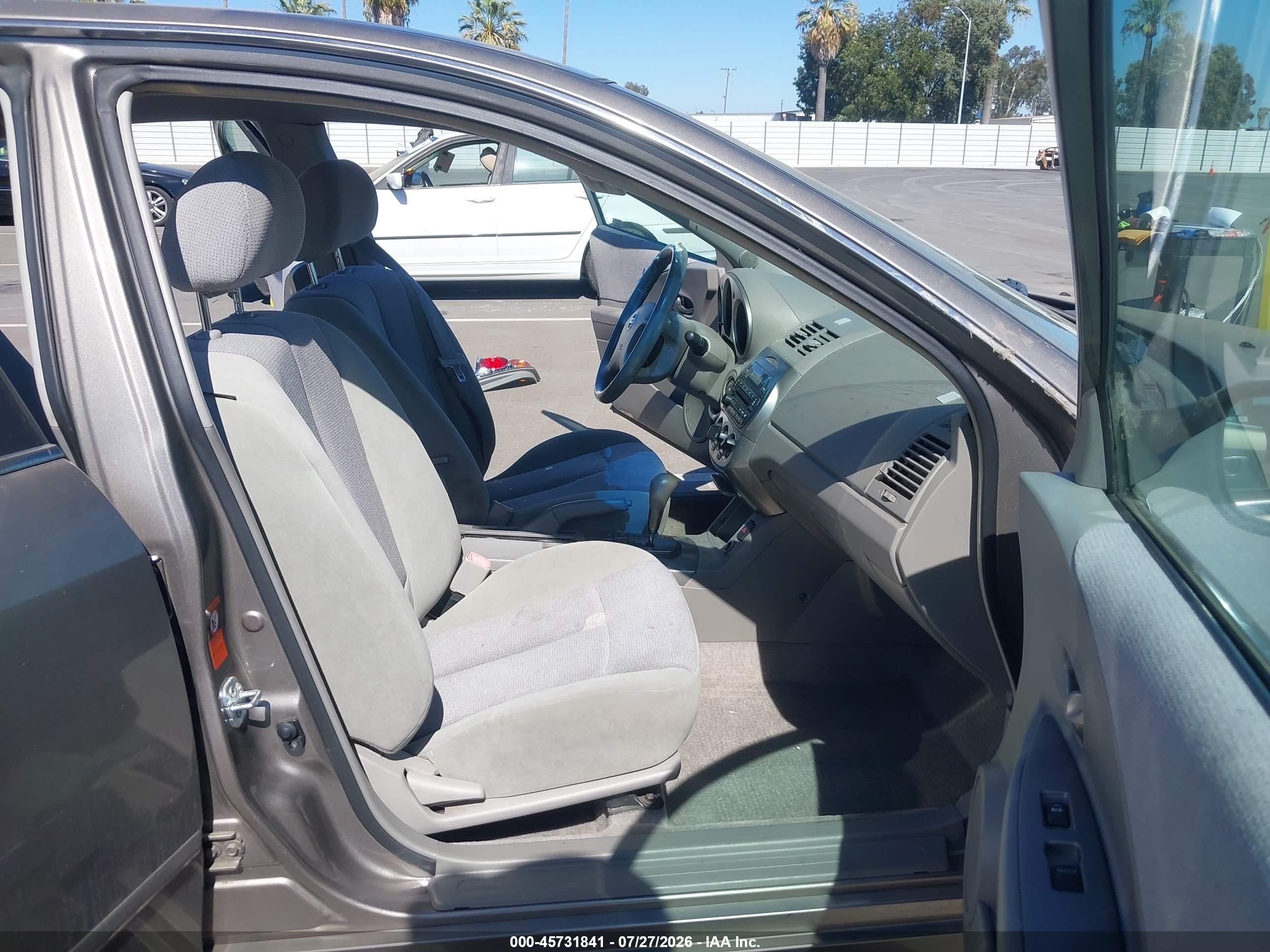 2004 Nissan Altima 2.5 S Champagne vin: 1N4AL11E14C107550