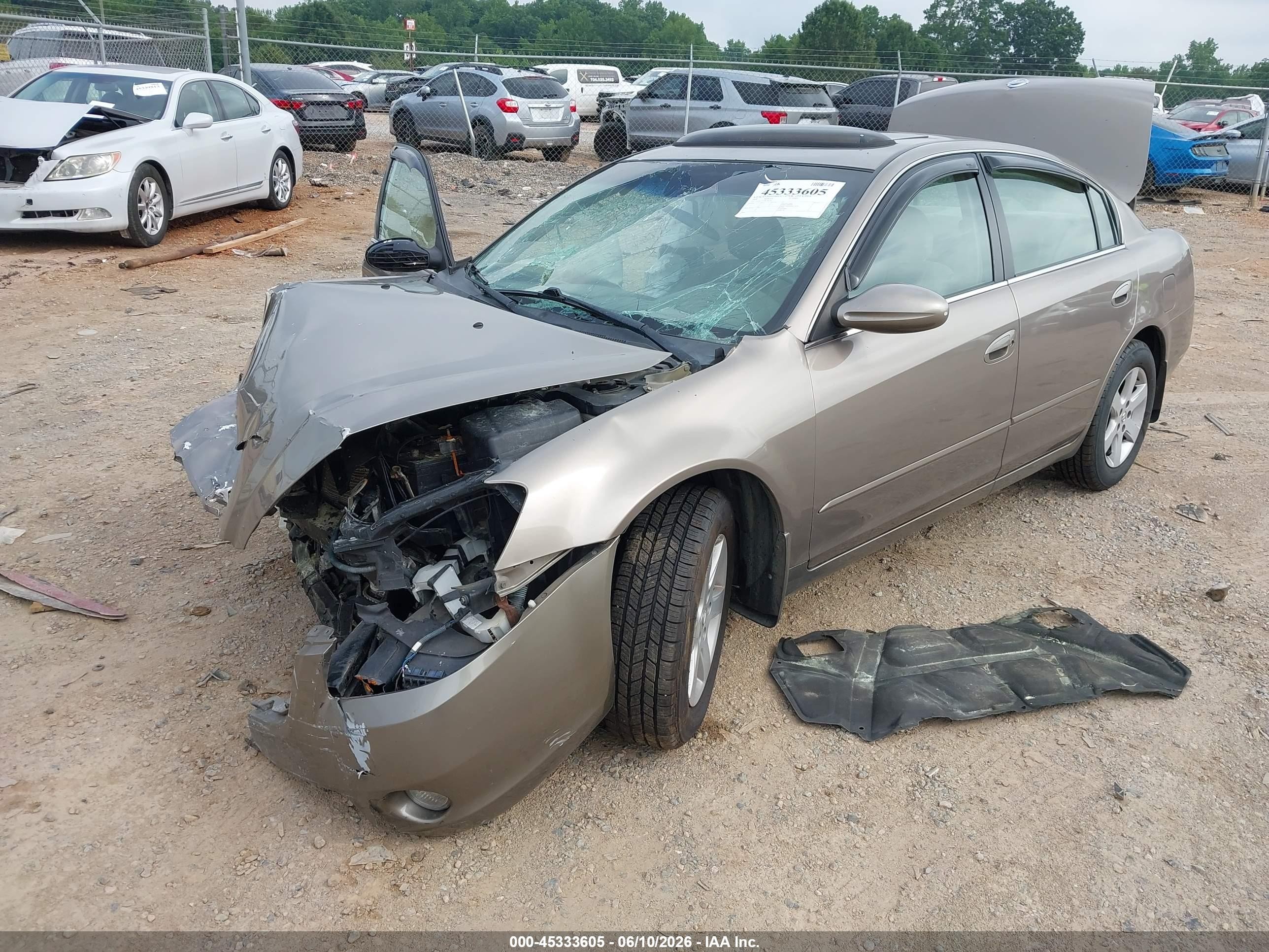 2004 Nissan Altima 2.5 Sl Beige vin: 1N4AL11E14C182250