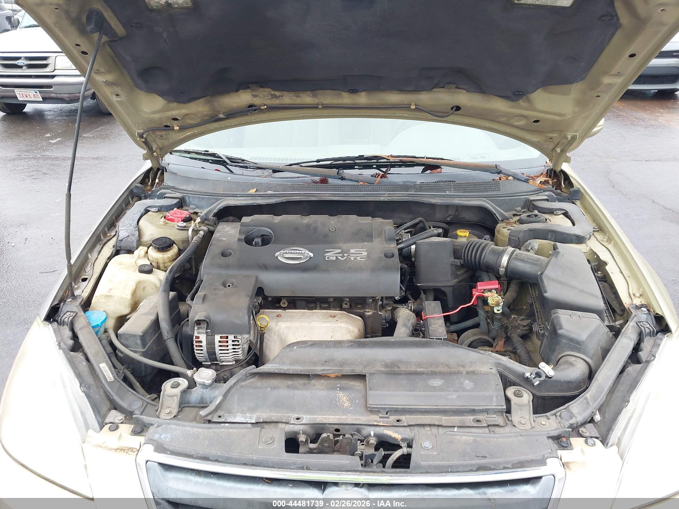 2003 Nissan Altima 2.5 S Золотой vin: 1N4AL11E23C299396
