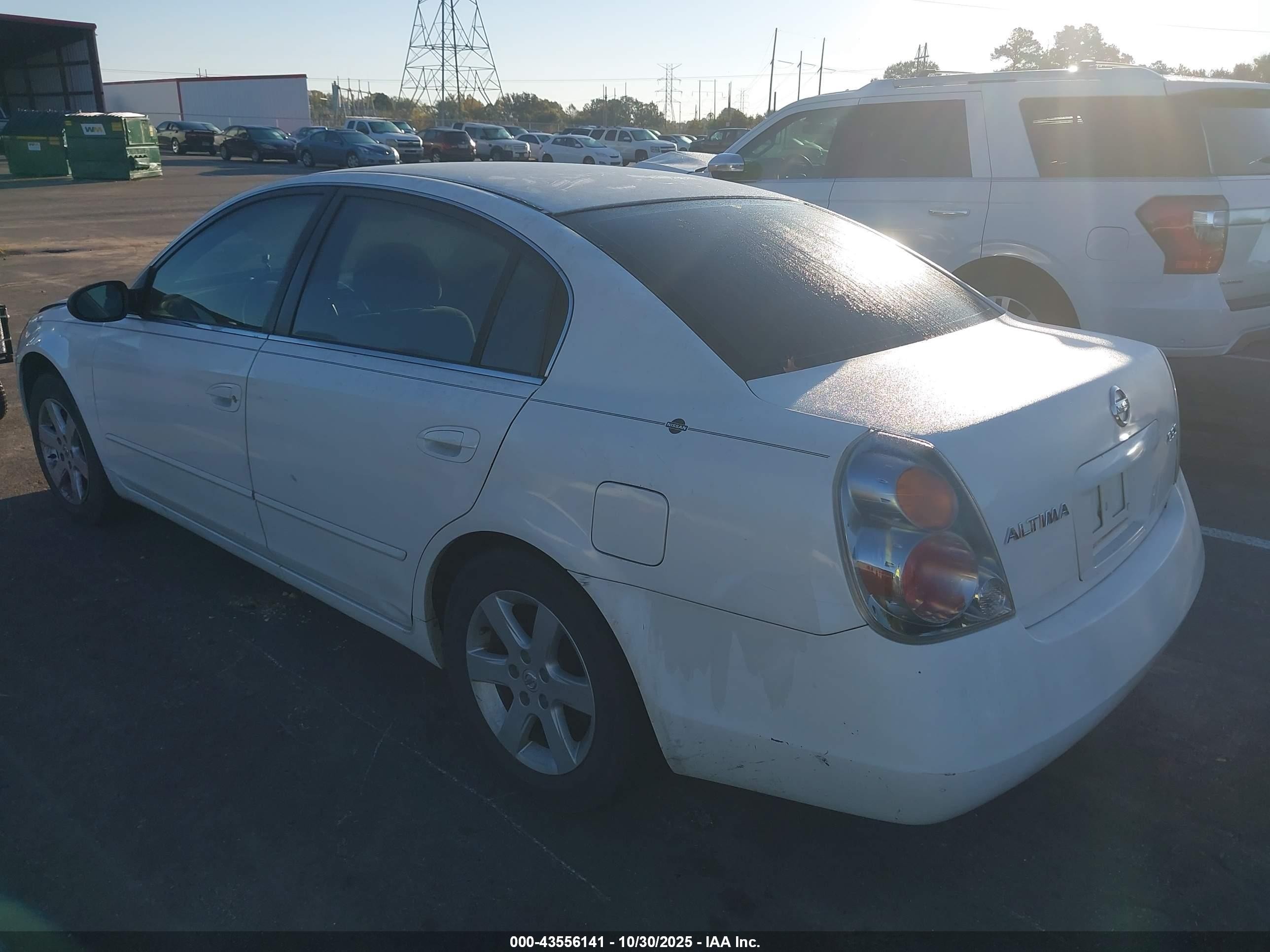 2003 Nissan Altima 2.5 S White vin: 1N4AL11E33C241541