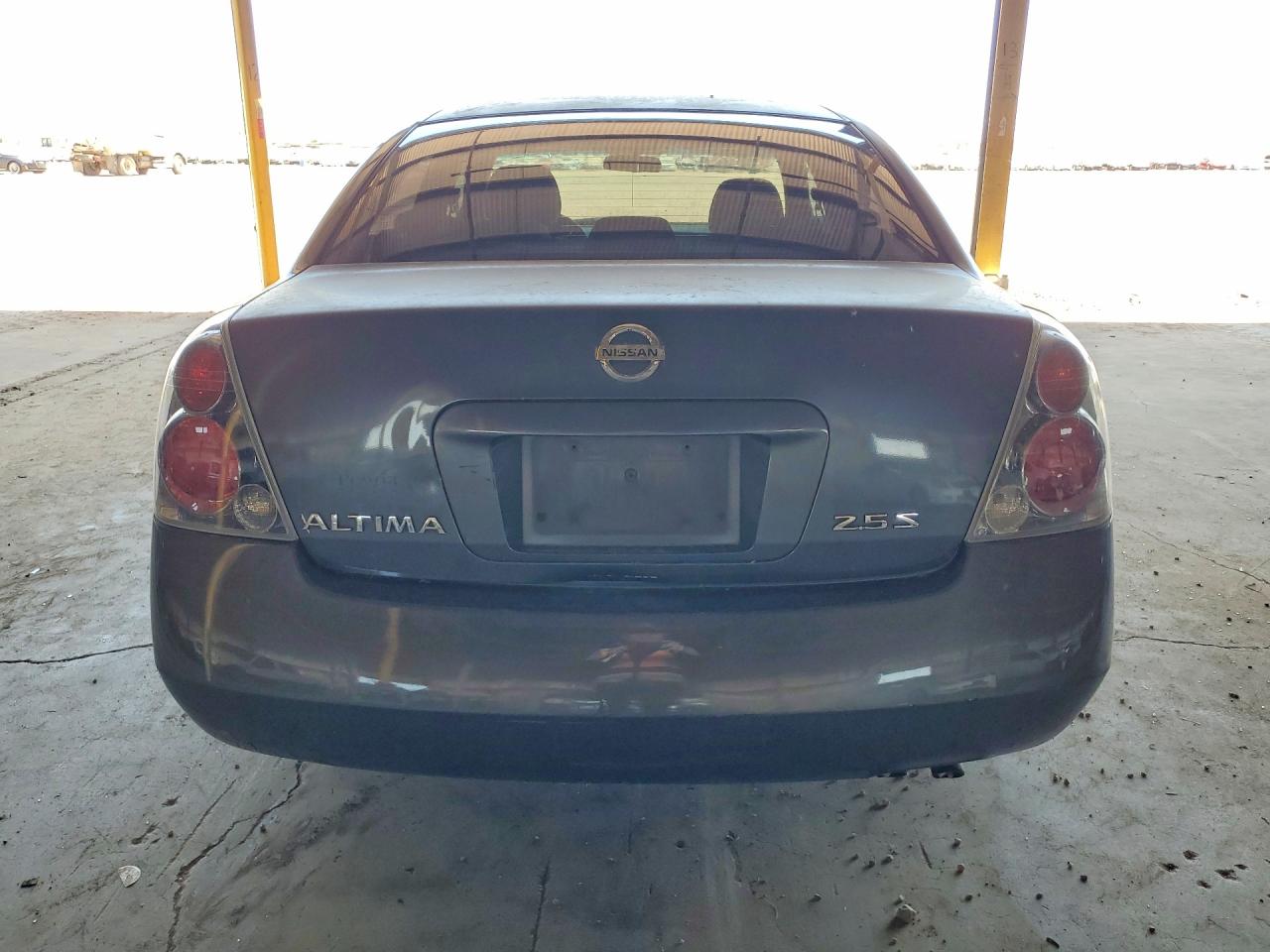 2005 Nissan Altima 2.5 Gray vin: 1N4AL11E35C145167