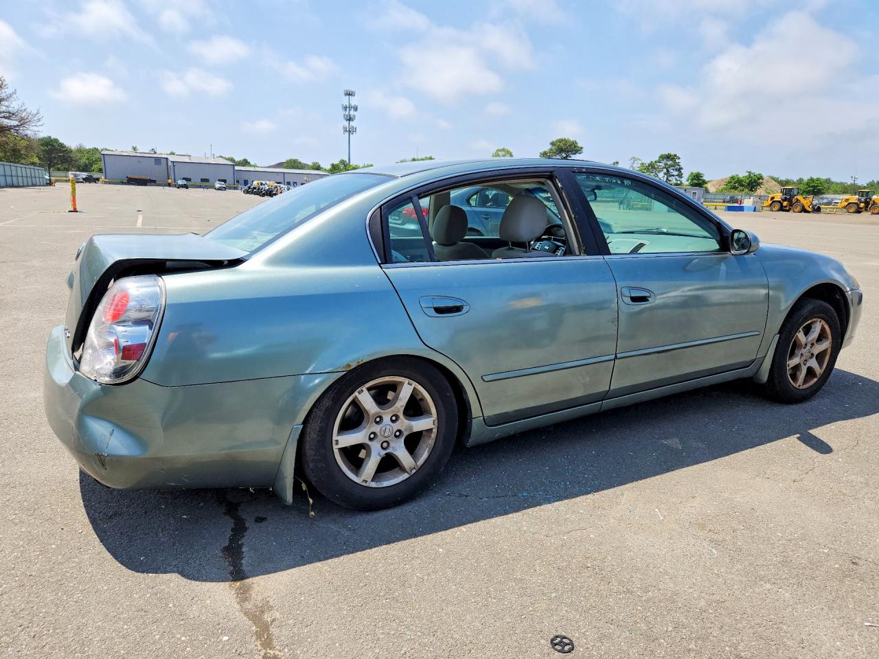 2005 Nissan Altima 2.5 Green vin: 1N4AL11E35C296168