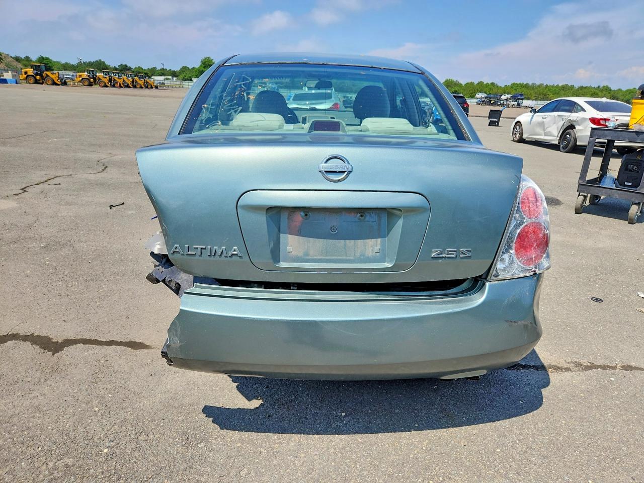 2005 Nissan Altima 2.5 Green vin: 1N4AL11E35C296168