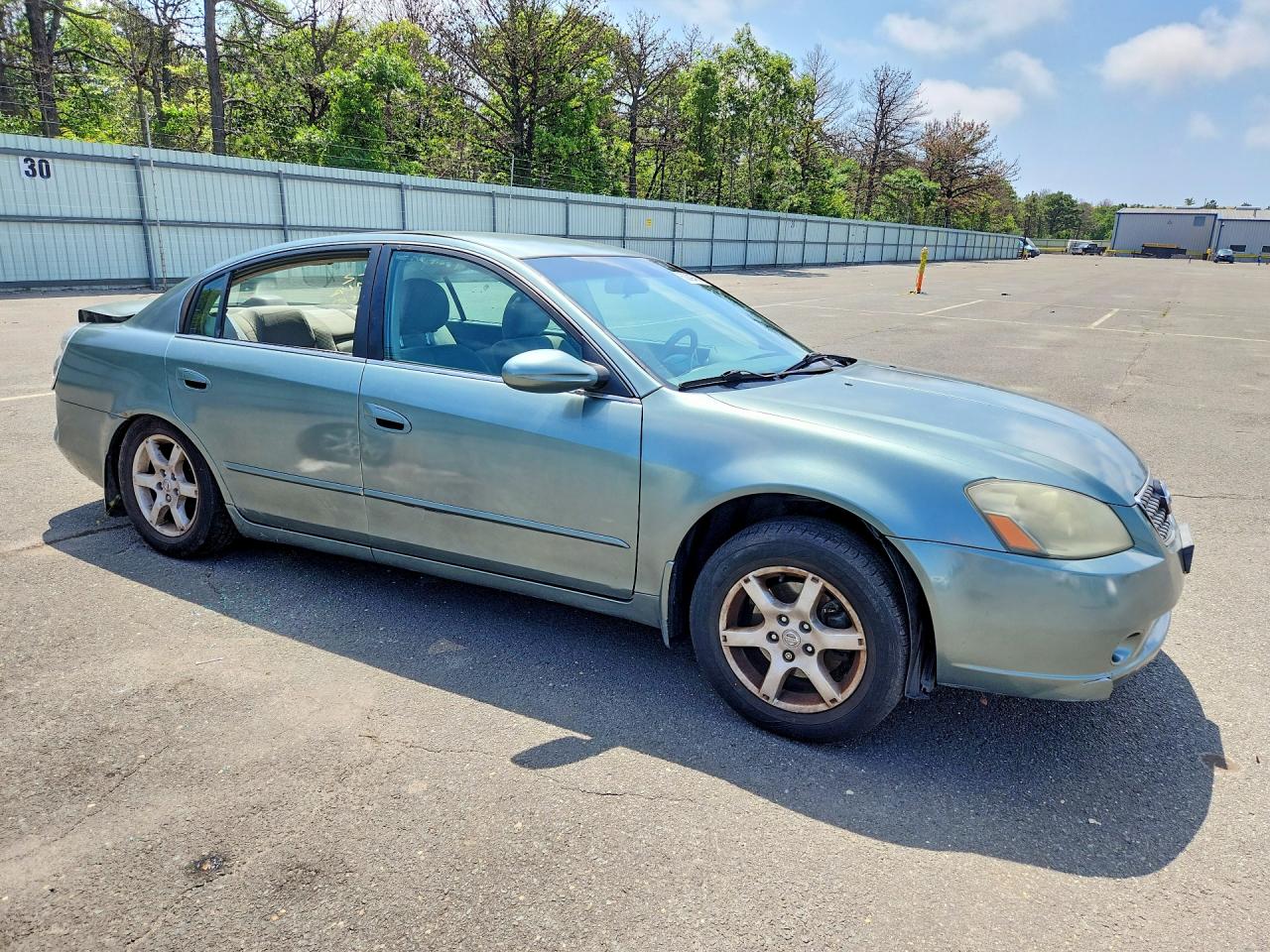 2005 Nissan Altima 2.5 Green vin: 1N4AL11E35C296168