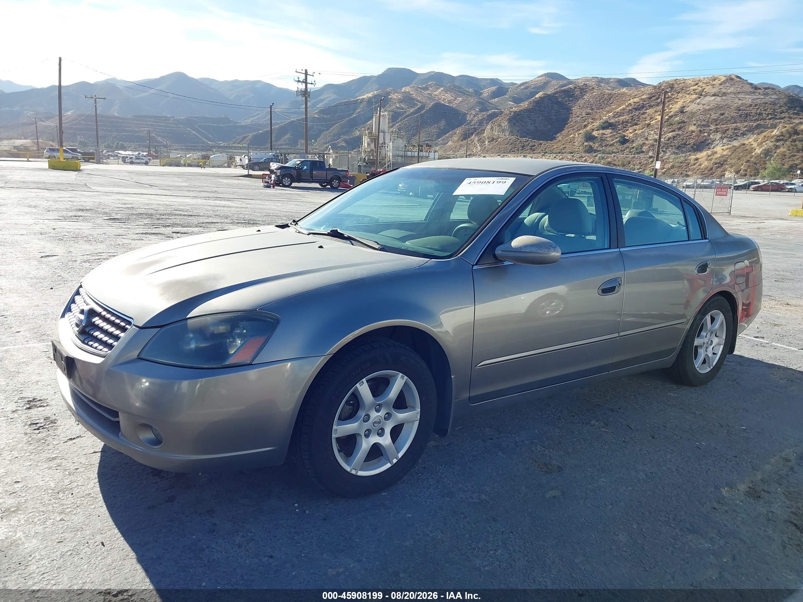2005 Nissan Altima 2.5 S Gold vin: 1N4AL11E35C296977