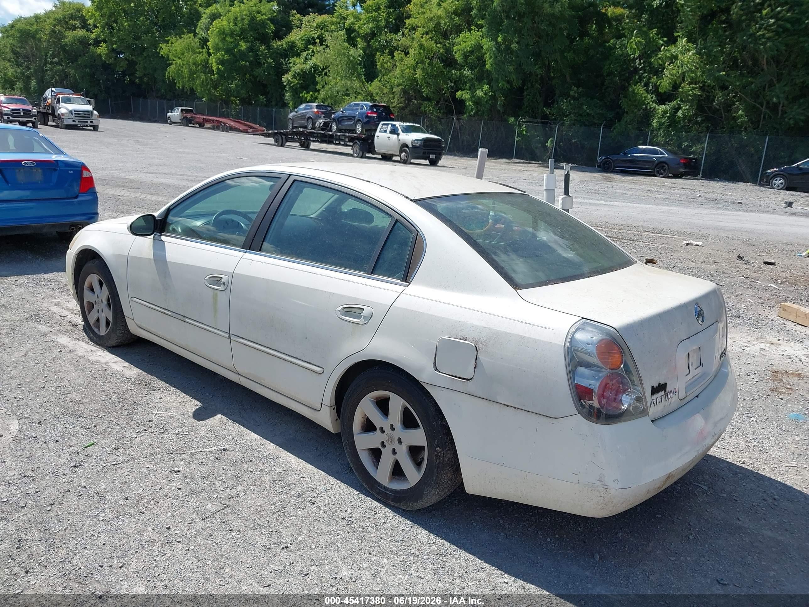 2002 Nissan Altima 2.5 S White vin: 1N4AL11E42C150065