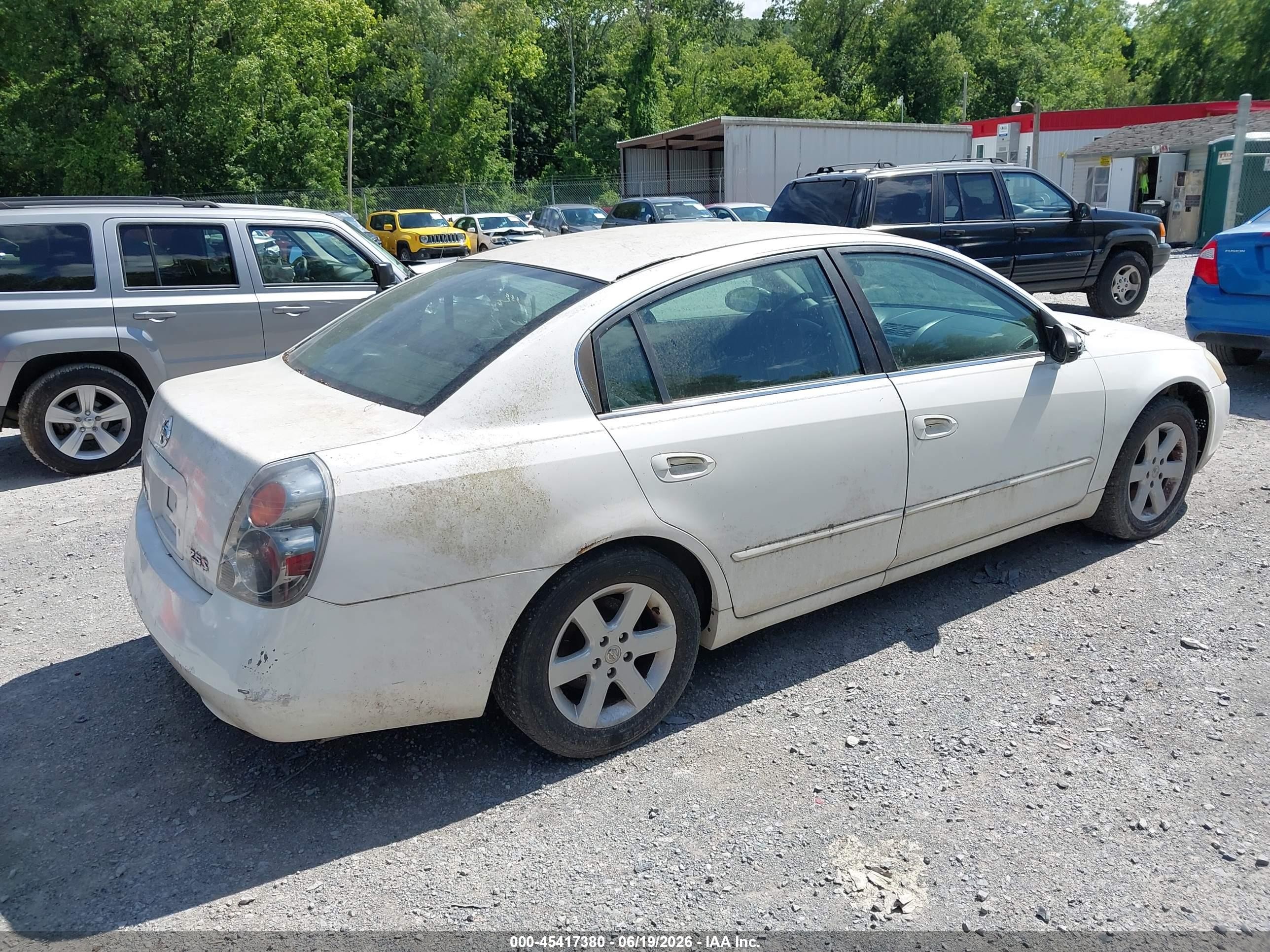 2002 Nissan Altima 2.5 S White vin: 1N4AL11E42C150065