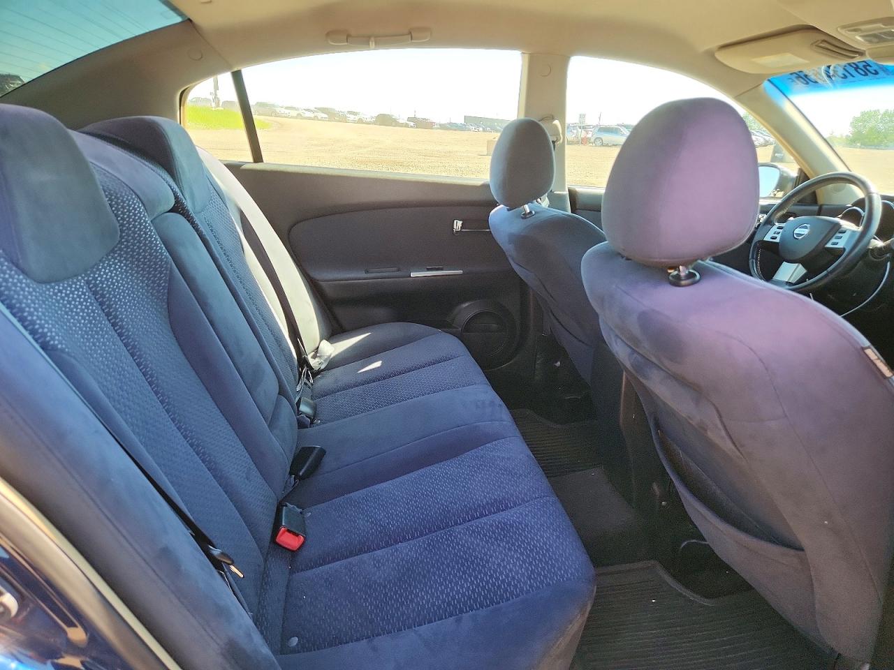 2005 Nissan Altima 2.5 Blue vin: 1N4AL11E45C161250