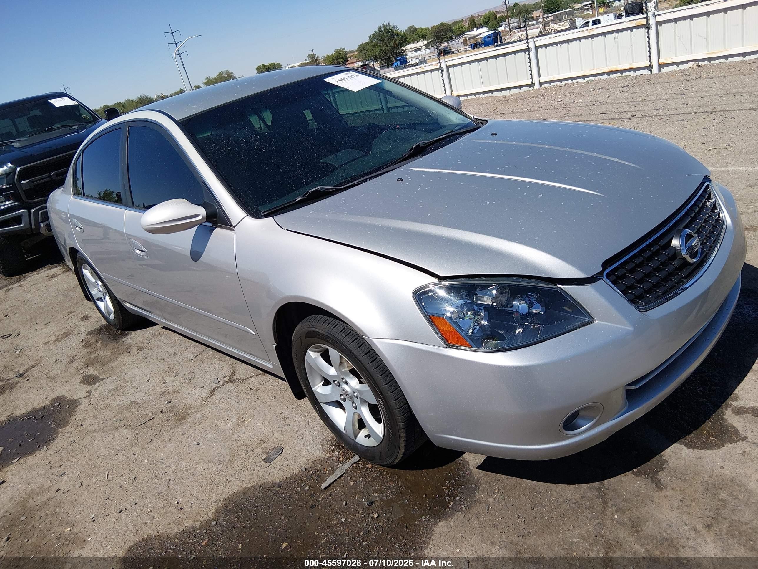 2005 Nissan Altima 2.5 S Silver vin: 1N4AL11E65C395826