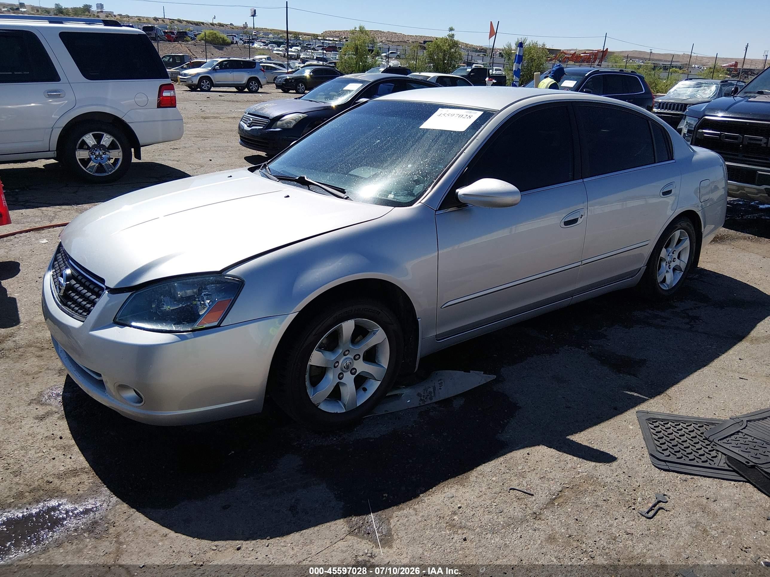 2005 Nissan Altima 2.5 S Silver vin: 1N4AL11E65C395826