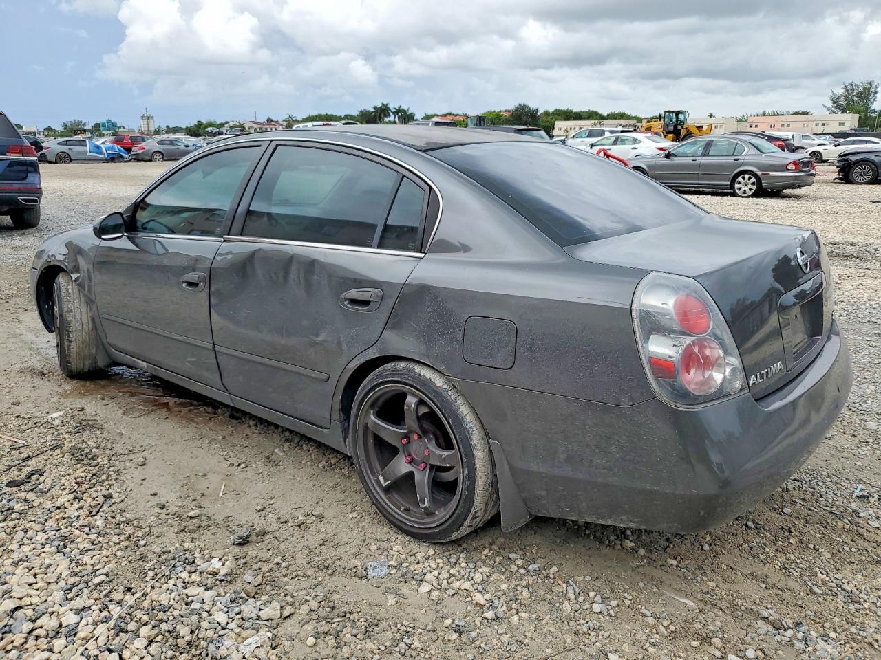 2005 Nissan Altima 2.5 Gray vin: 1N4AL11E65N916774