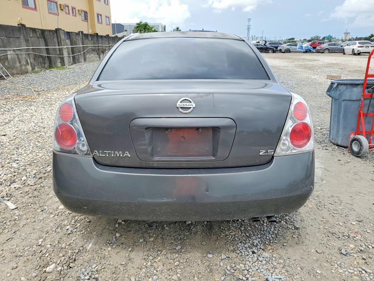 2005 Nissan Altima 2.5 Gray vin: 1N4AL11E65N916774