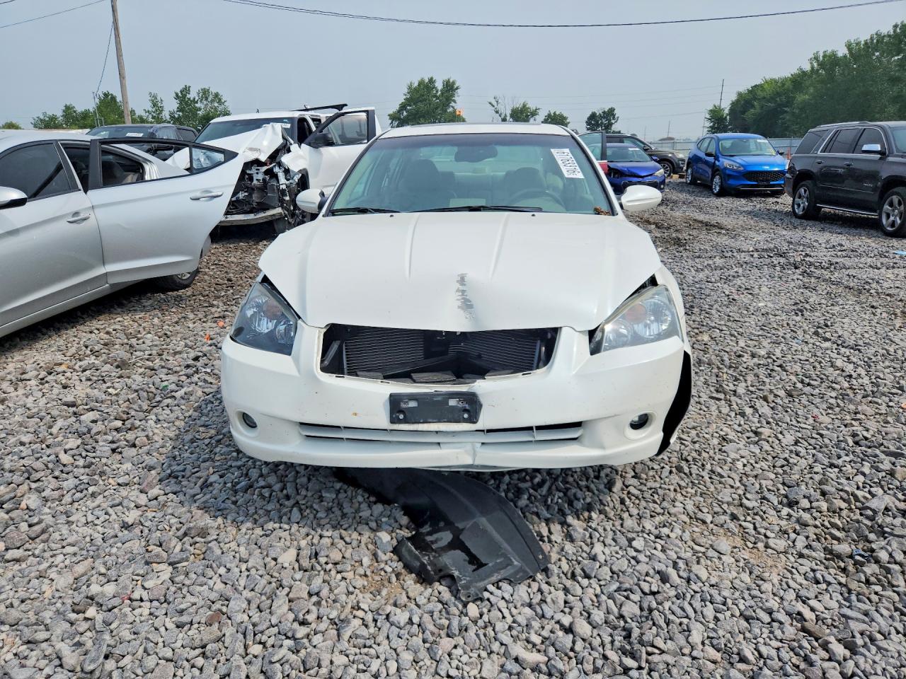 2005 Nissan Altima 2.5 White vin: 1N4AL11E75C326479