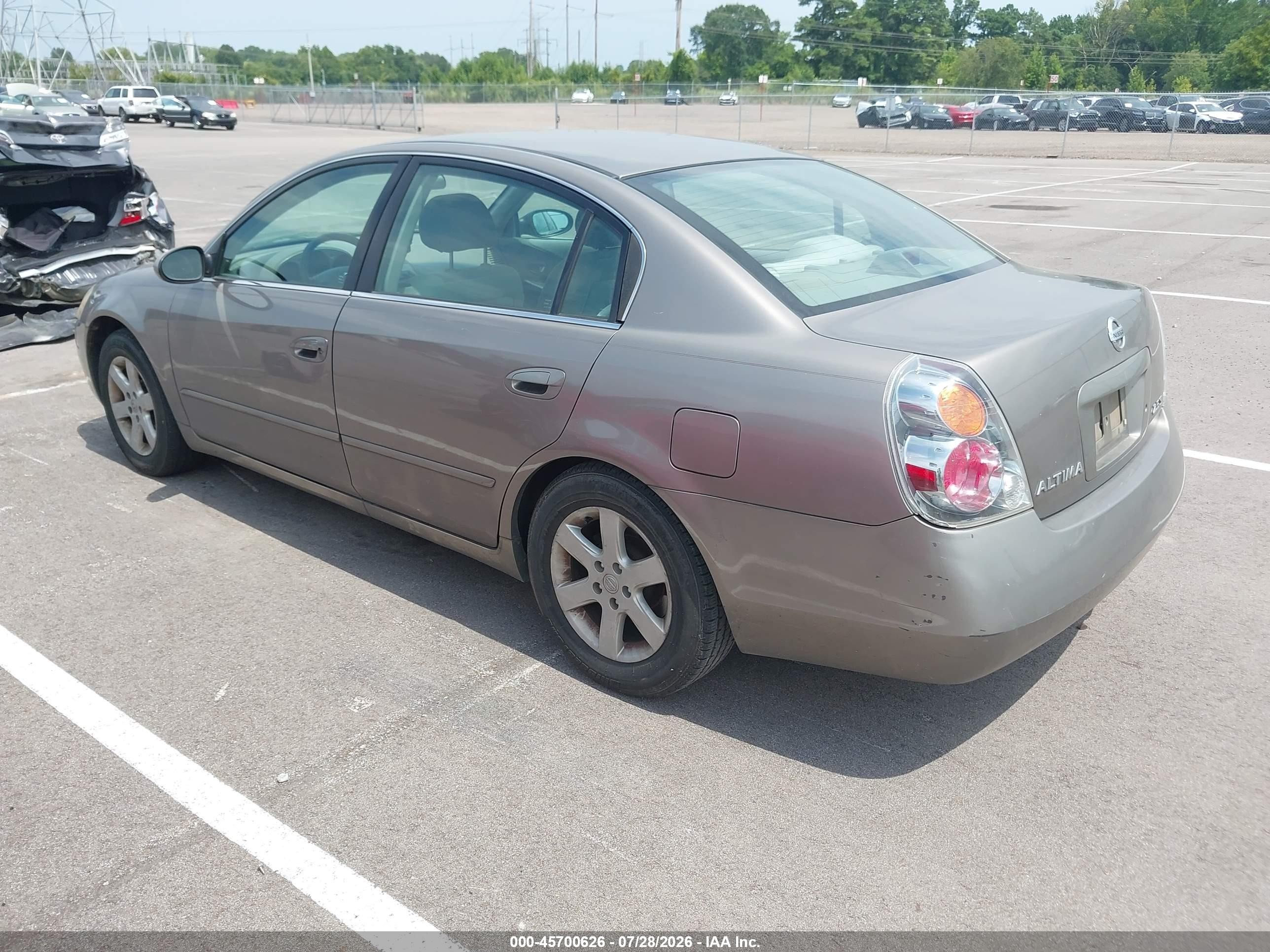 2003 Nissan Altima 2.5 S Brown vin: 1N4AL11E83C243401