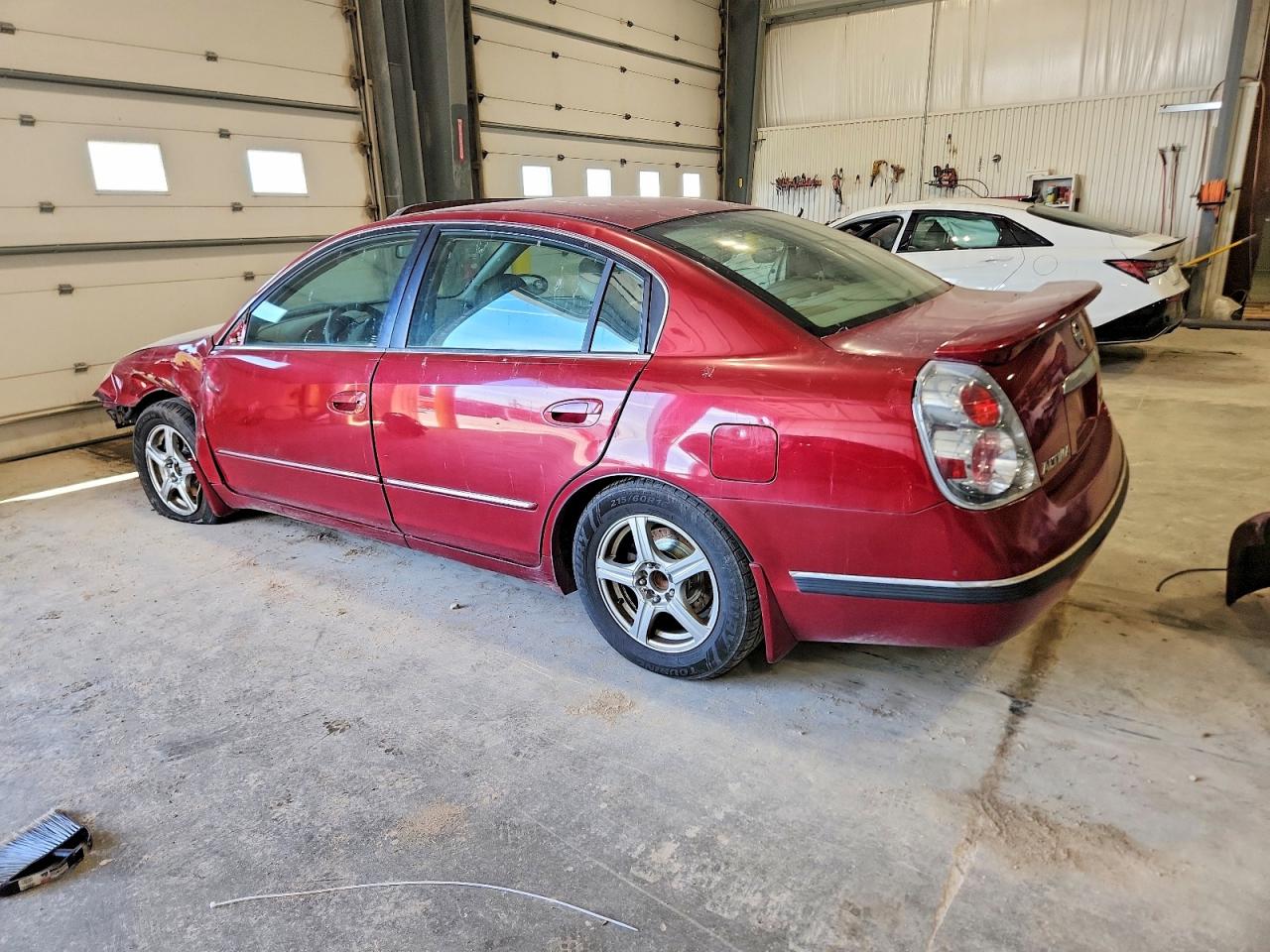 2005 Nissan Altima S Burgundy vin: 1N4AL11E85C339001